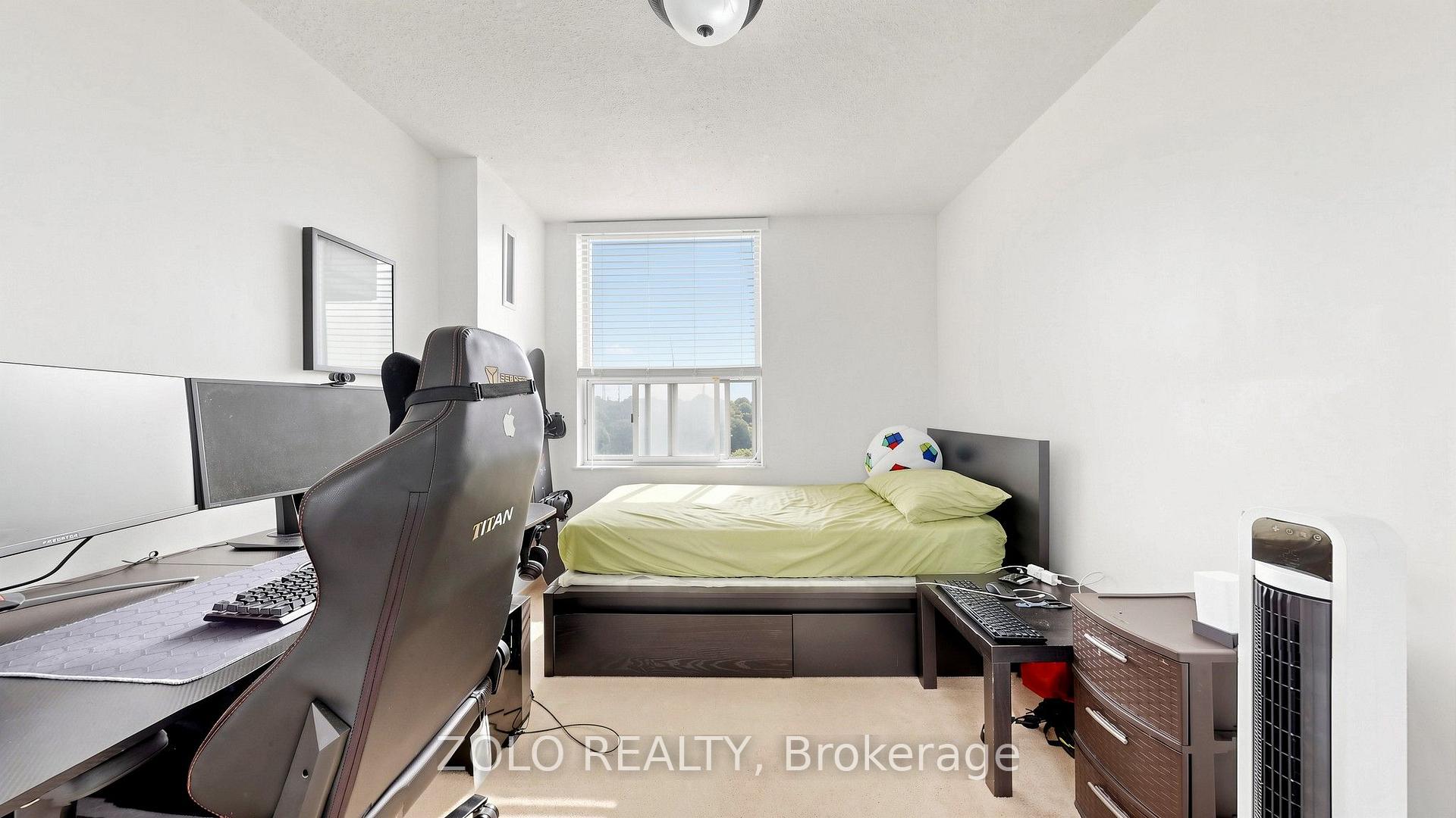 Photo 26 of Unit 915, 20 Edgecliff Golfway, Toronto, Flemingdon Park — HOMEH