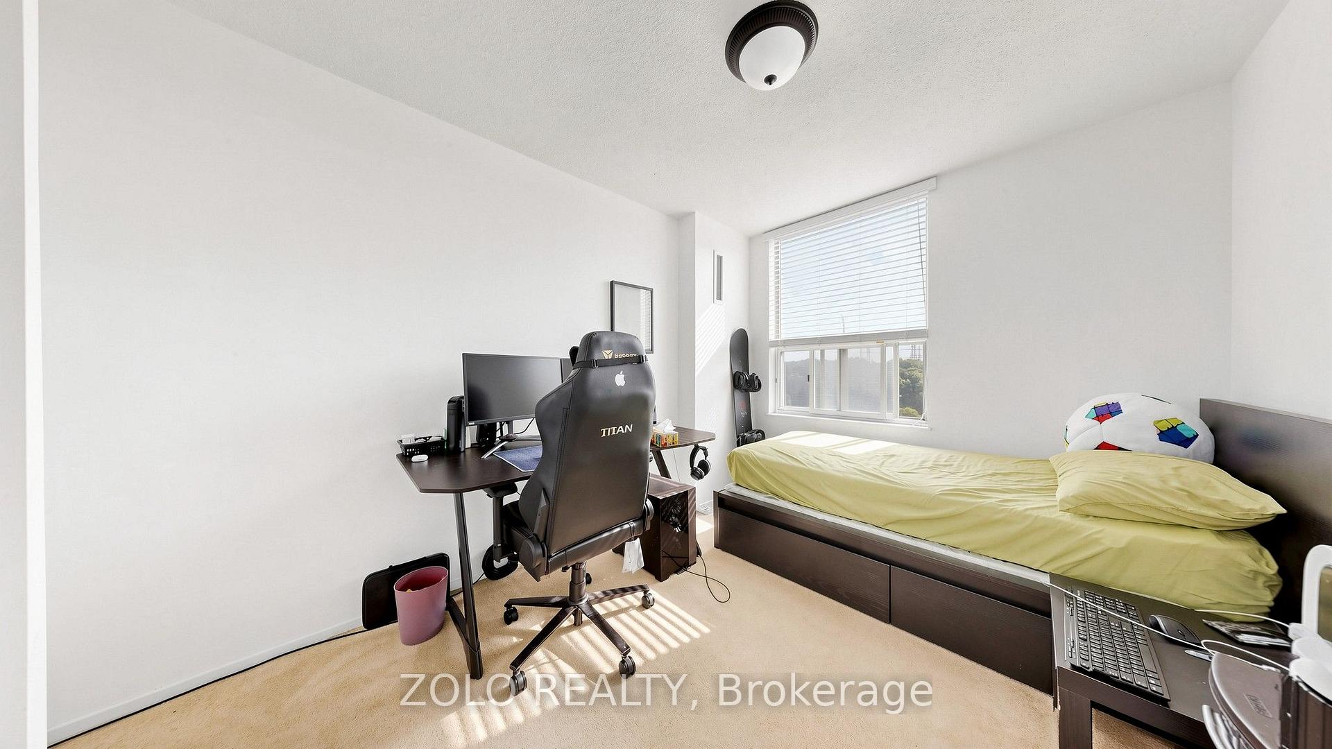 Photo 27 of Unit 915, 20 Edgecliff Golfway, Toronto, Flemingdon Park — HOMEH