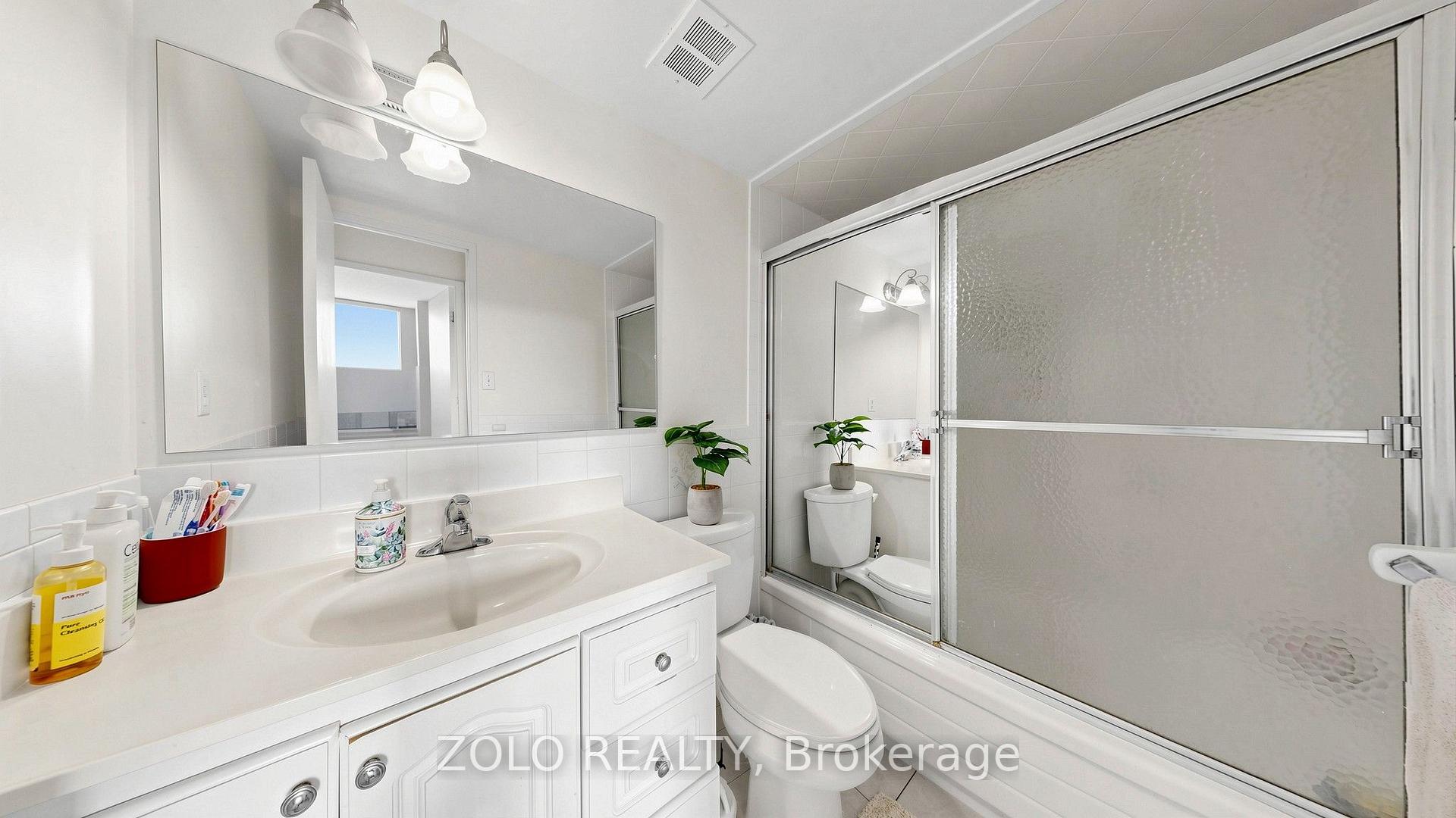Photo 28 of Unit 915, 20 Edgecliff Golfway, Toronto, Flemingdon Park — HOMEH