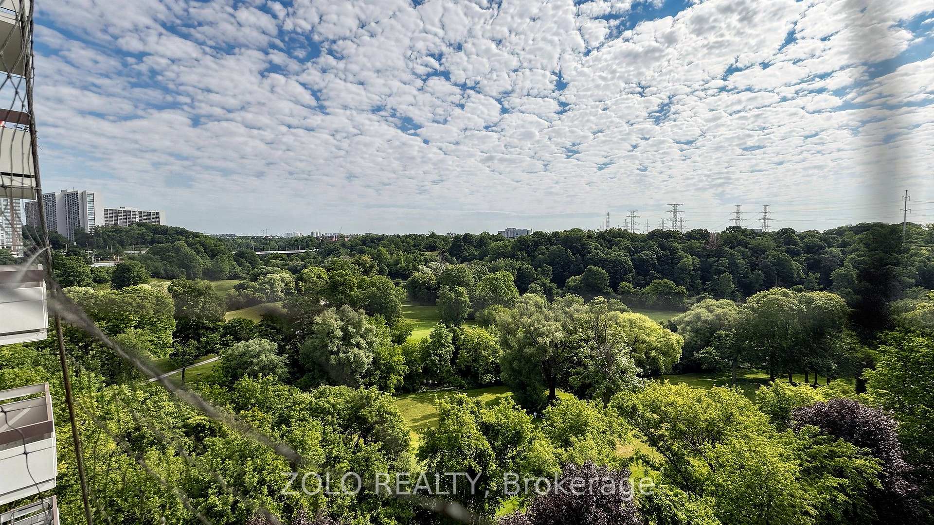 Photo 31 of Unit 915, 20 Edgecliff Golfway, Toronto, Flemingdon Park — HOMEH