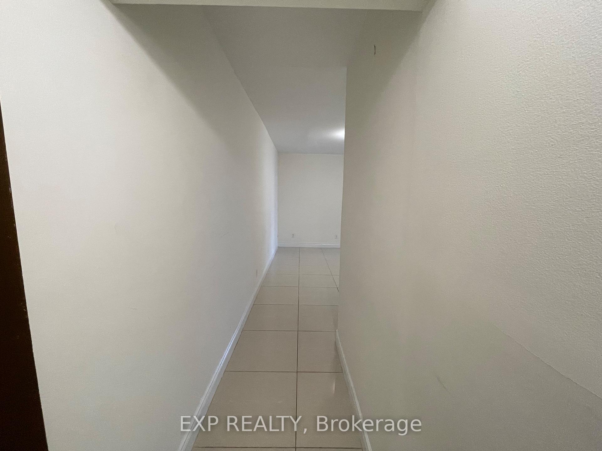 Photo 2 of Unit 202, 258 Lakeshore Road E, Mississauga, Port Credit — HOMEH