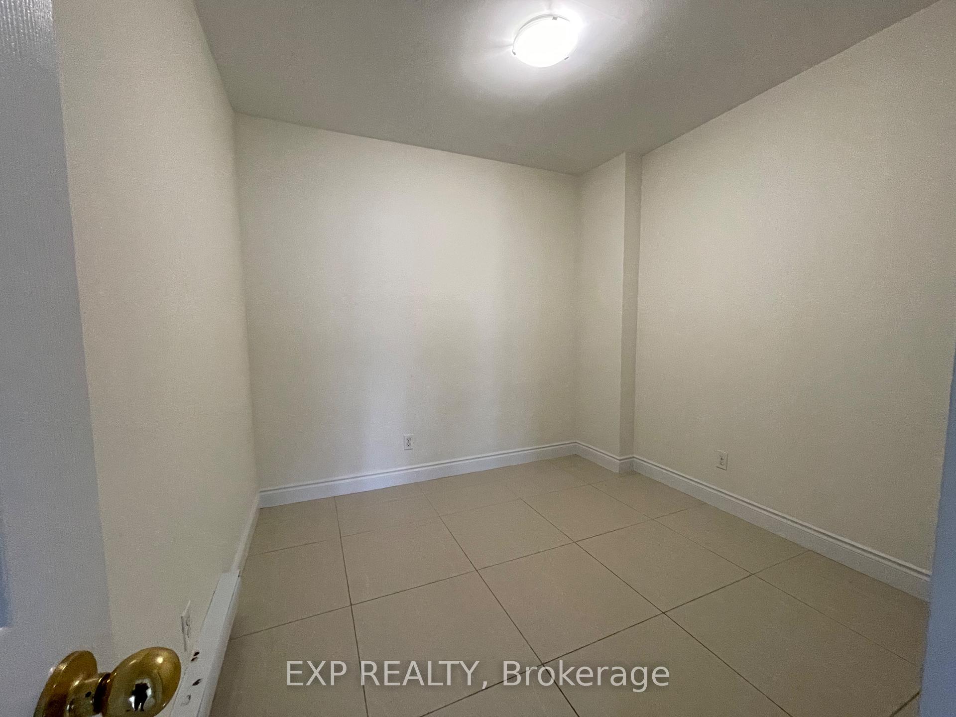 Photo 10 of Unit 202, 258 Lakeshore Road E, Mississauga, Port Credit — HOMEH