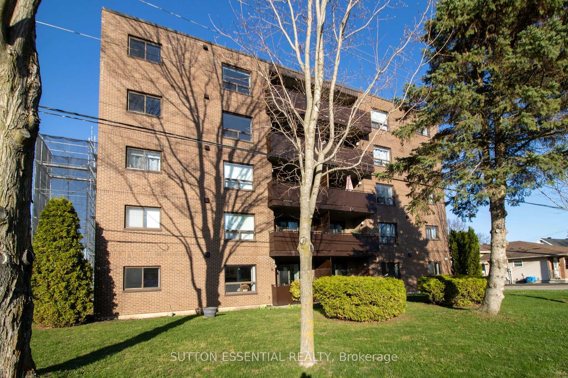 Photo 7 of Unit 104, 95 Windsor Drive, Brockville, Brockville — HOMEH
