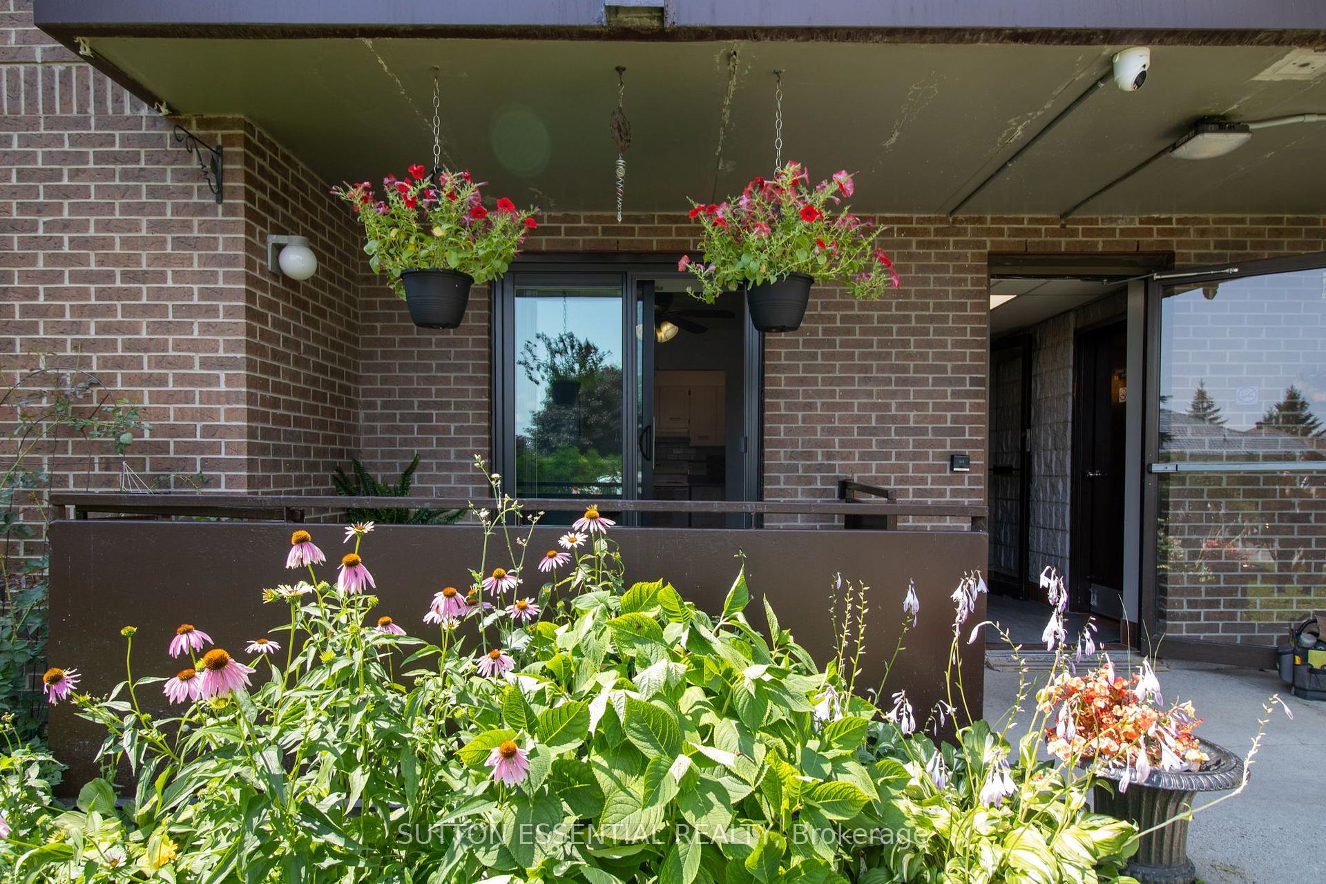 Photo 8 of Unit 104, 95 Windsor Drive, Brockville, Brockville — HOMEH