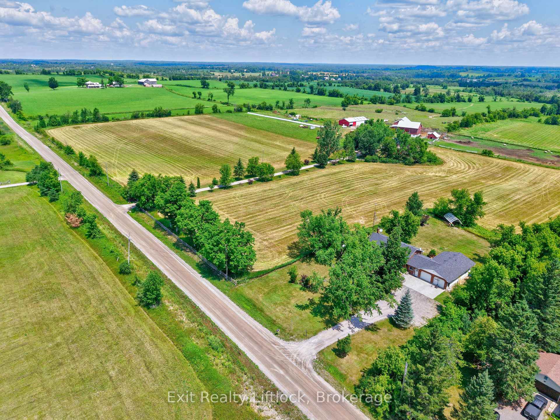 Photo 2 of 81 Fourth Line Dummer Road S, Douro-Dummer — HOMEH