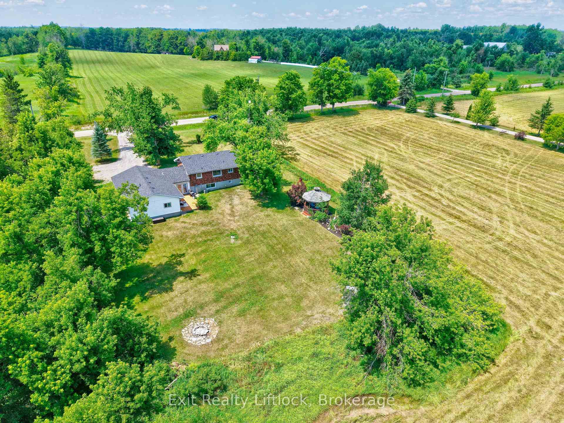 Photo 3 of 81 Fourth Line Dummer Road S, Douro-Dummer — HOMEH
