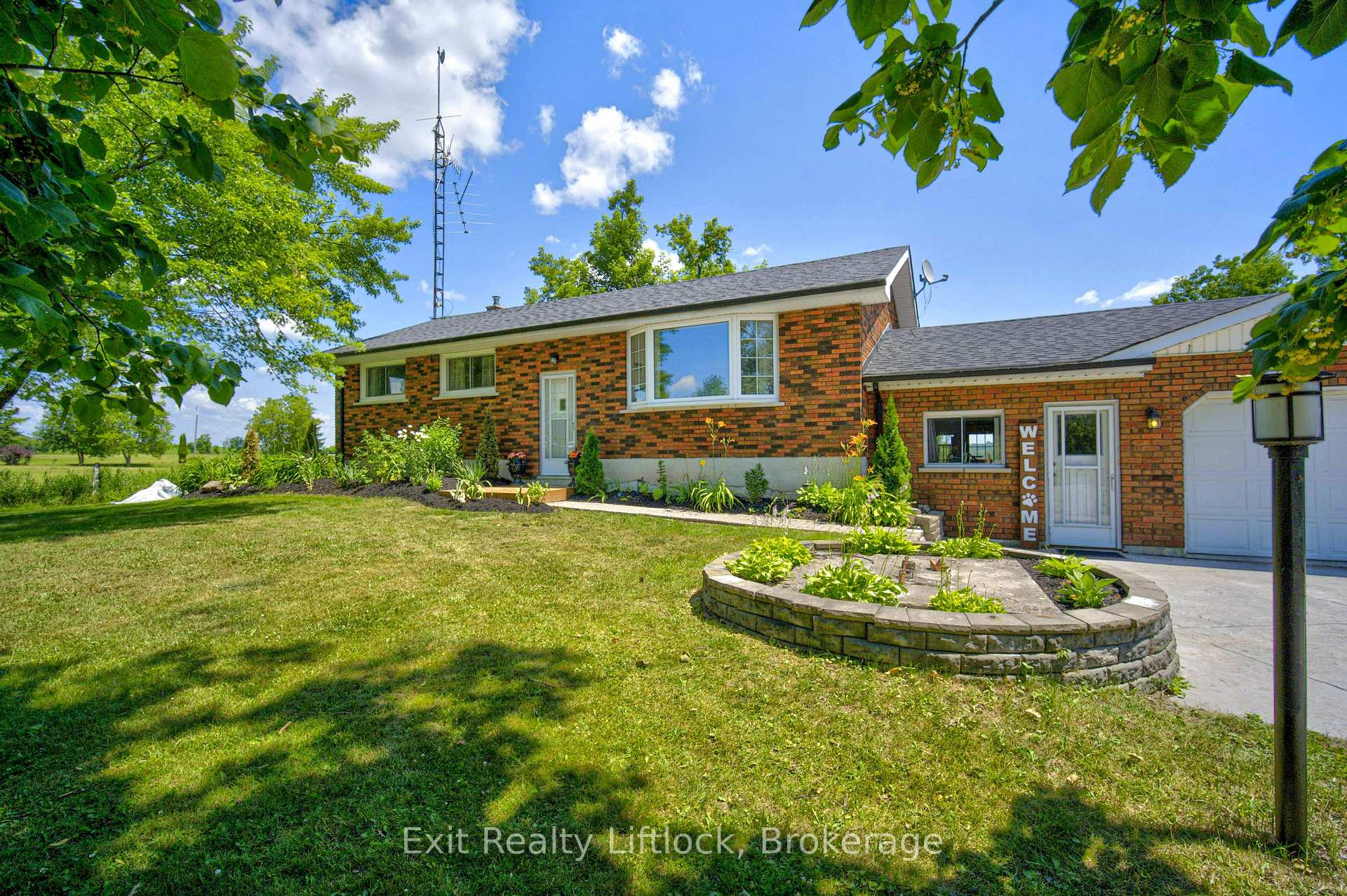 Photo 6 of 81 Fourth Line Dummer Road S, Douro-Dummer — HOMEH