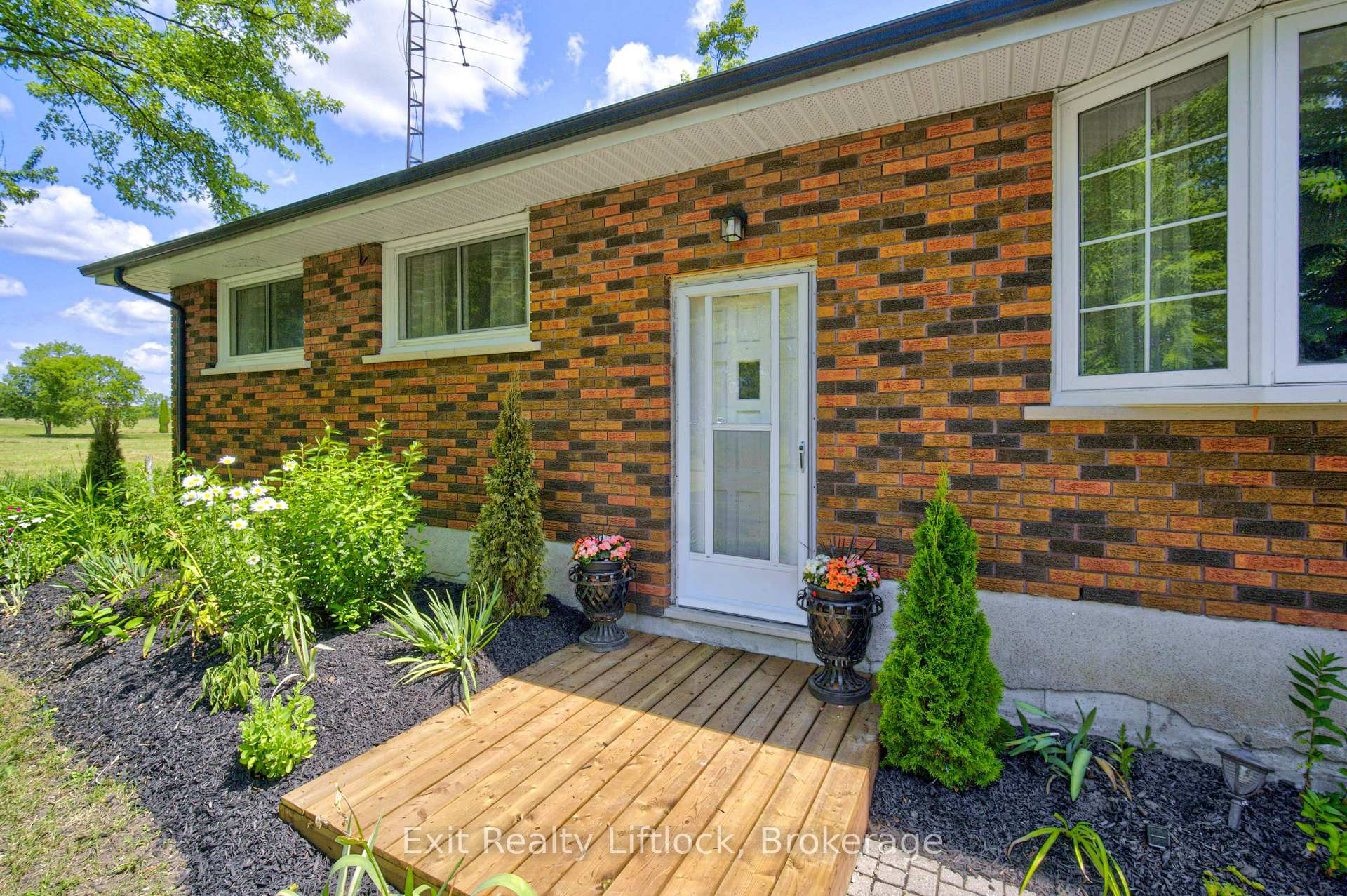 Photo 7 of 81 Fourth Line Dummer Road S, Douro-Dummer — HOMEH