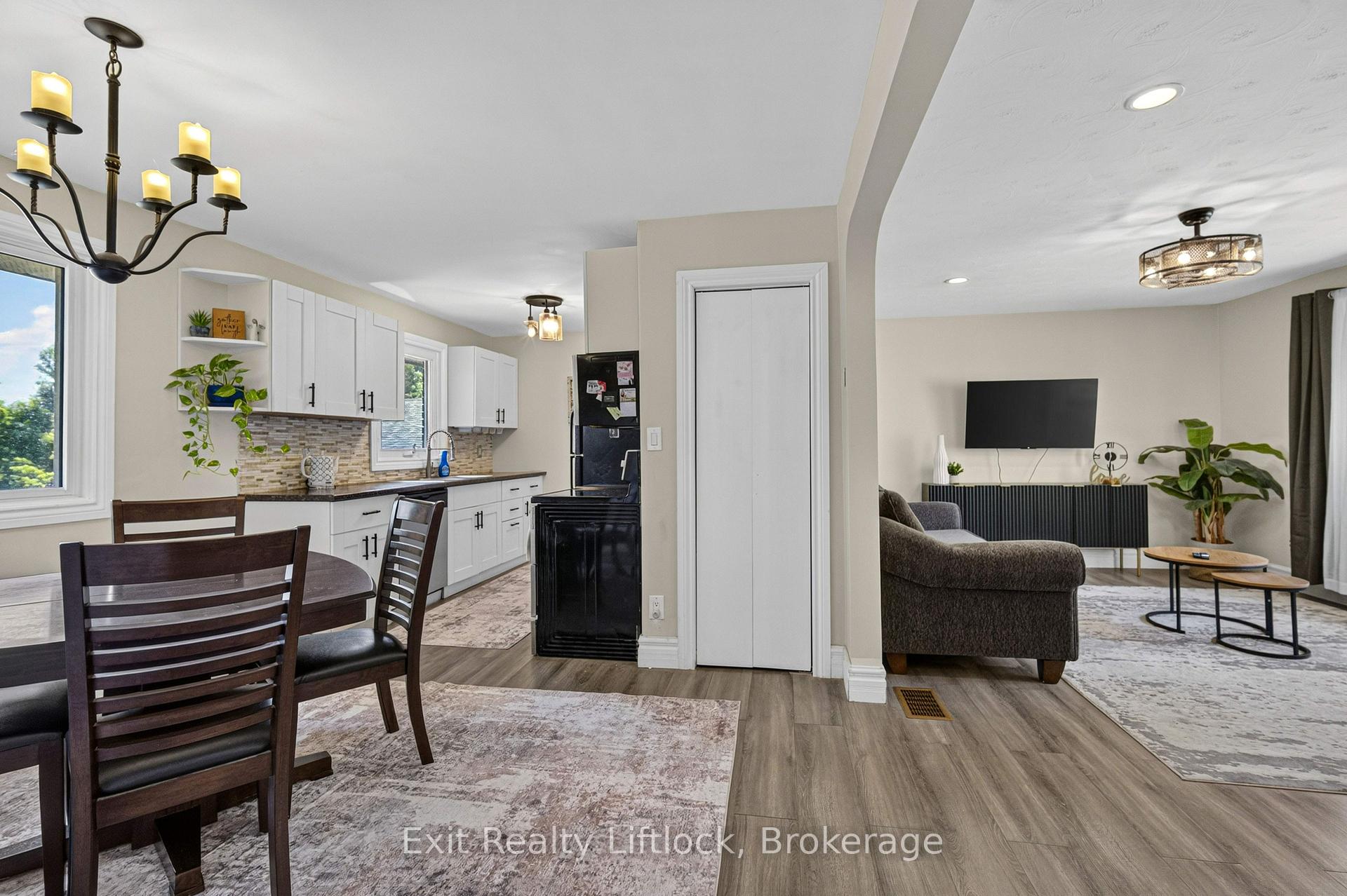 Photo 14 of 81 Fourth Line Dummer Road S, Douro-Dummer — HOMEH
