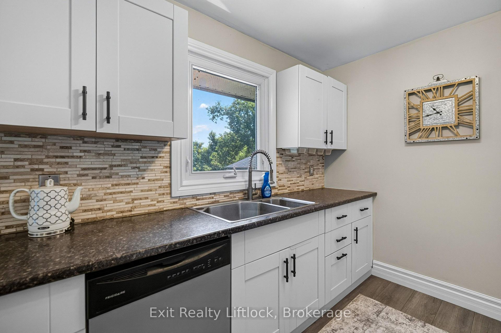 Photo 16 of 81 Fourth Line Dummer Road S, Douro-Dummer — HOMEH
