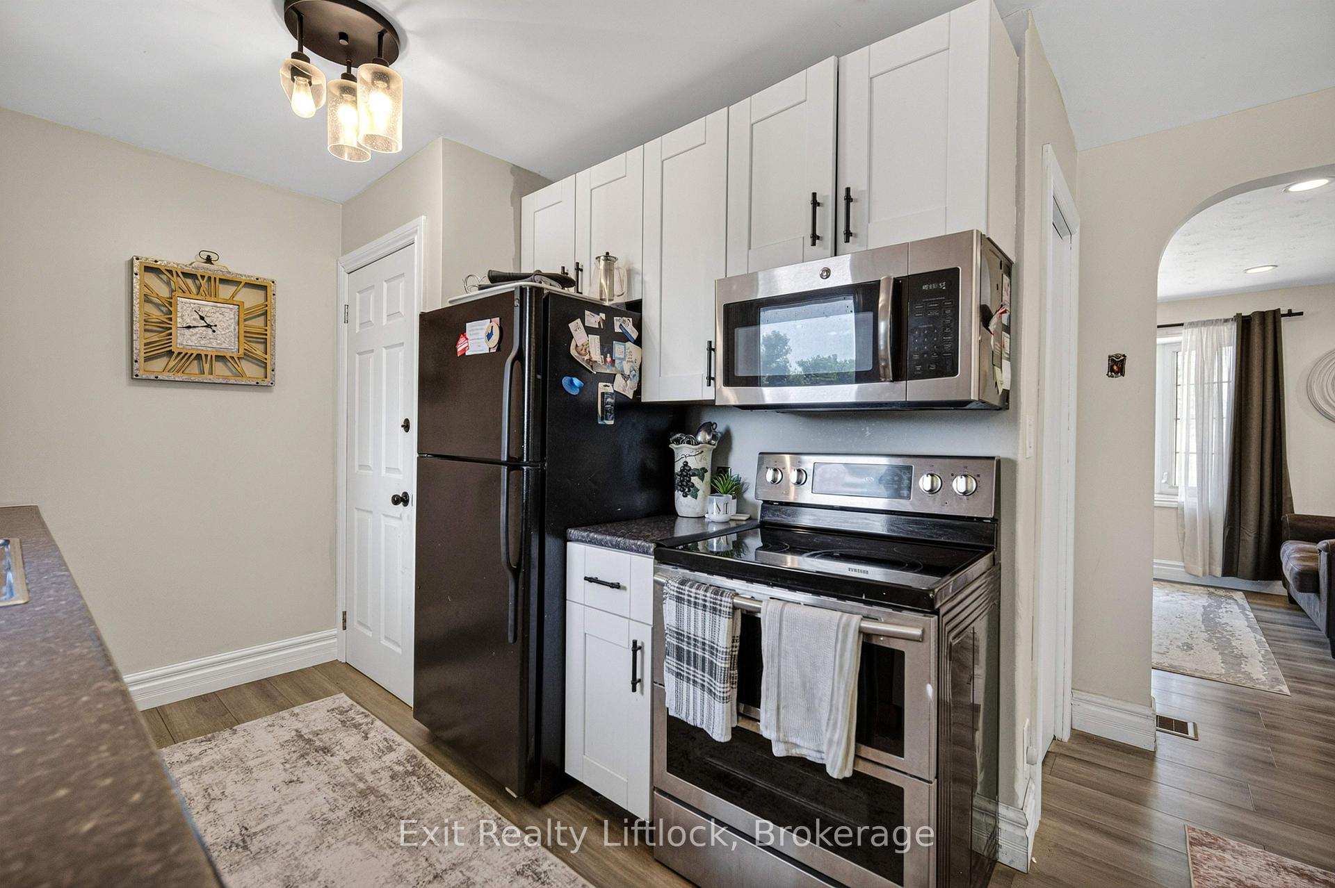 Photo 17 of 81 Fourth Line Dummer Road S, Douro-Dummer — HOMEH