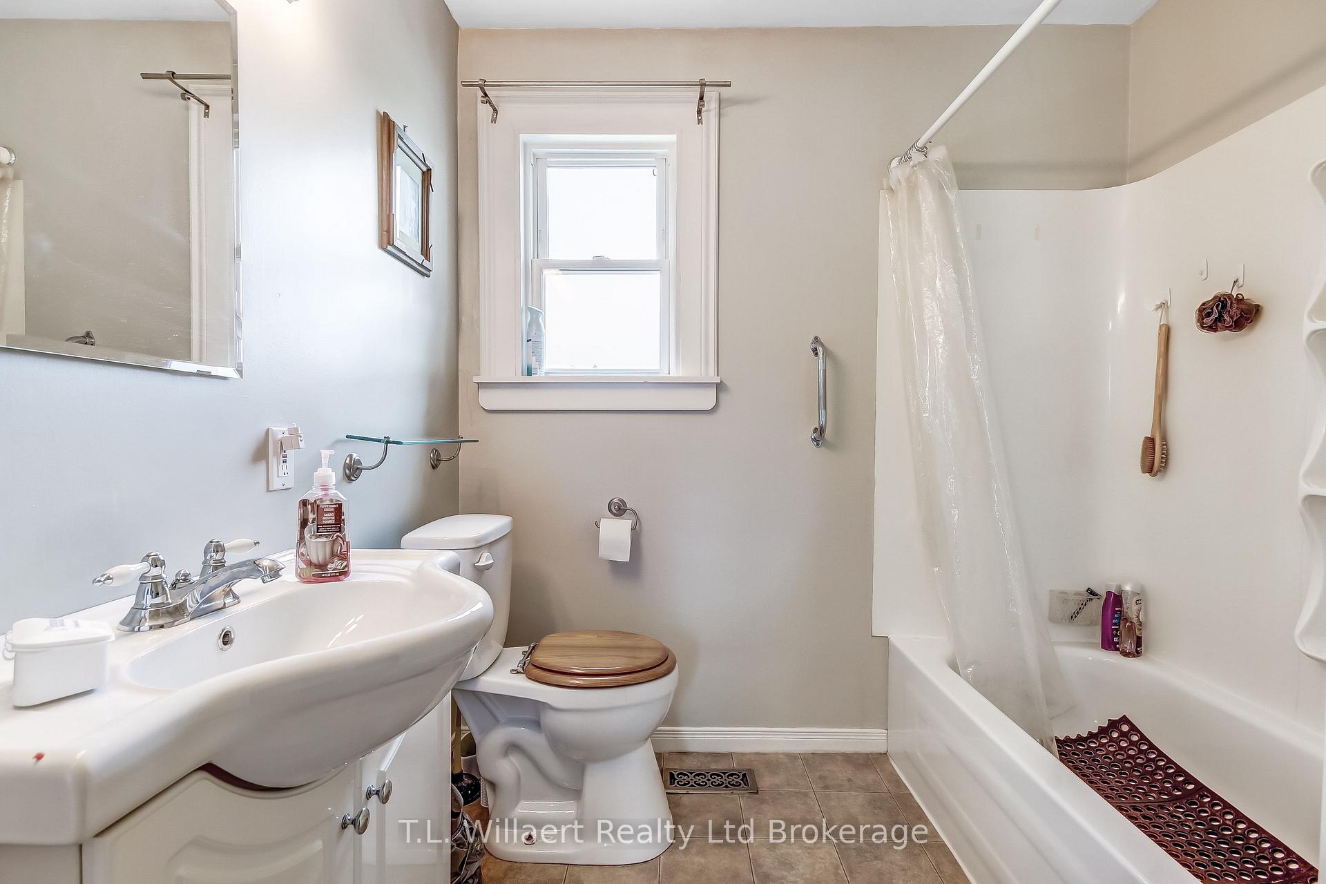 Photo 16 of 159 Main Street, Norfolk, Courtland — HOMEH