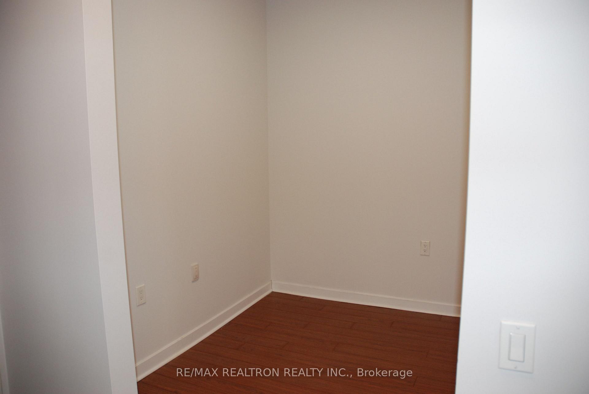 Photo 12 of Unit 913, 85 Bloor Street E, Toronto, Church-Yonge Corridor — HOMEH