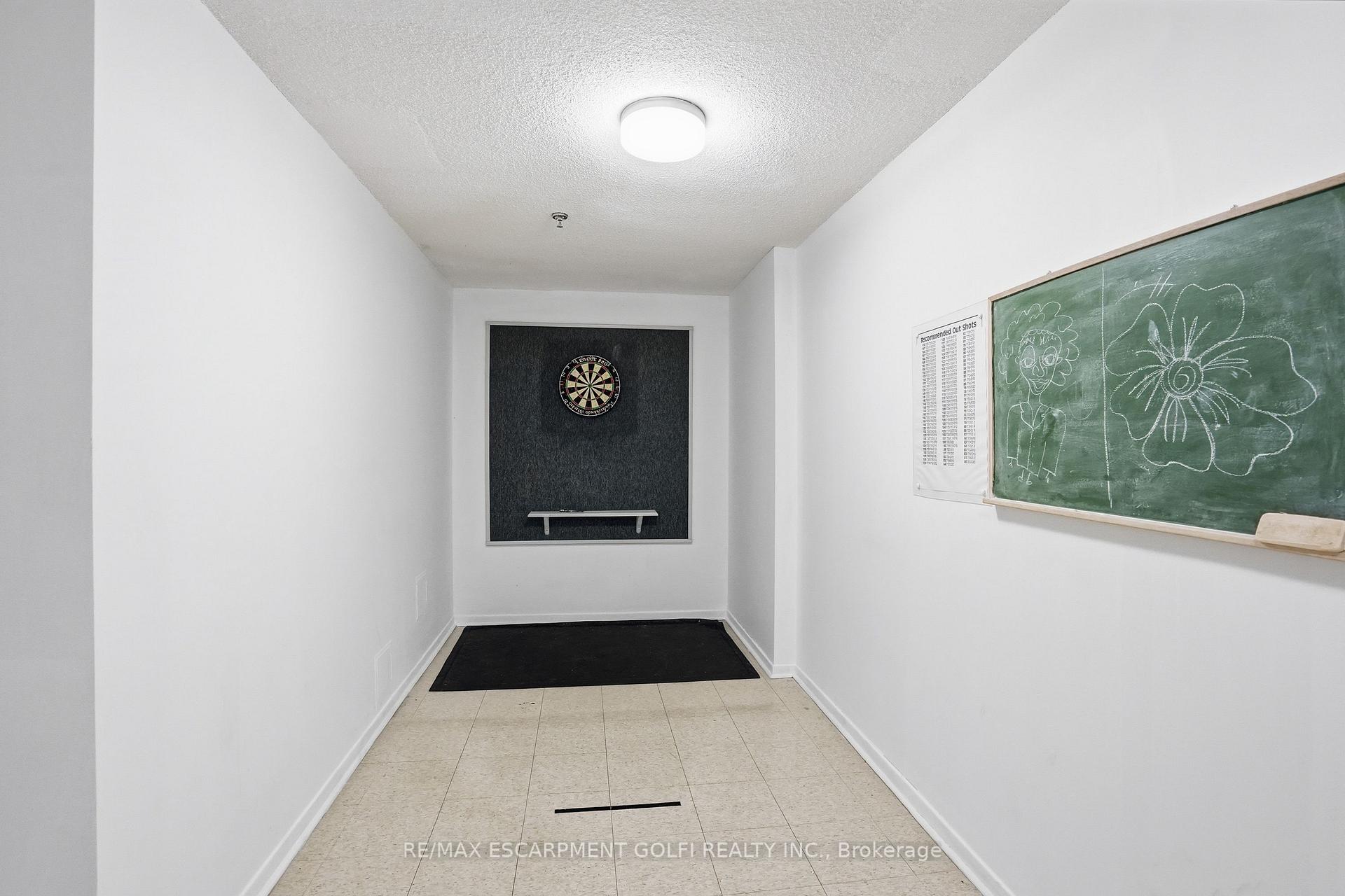 Photo 32 of Unit B3, 7 Gale Crescent, St. Catharines, Downtown — HOMEH