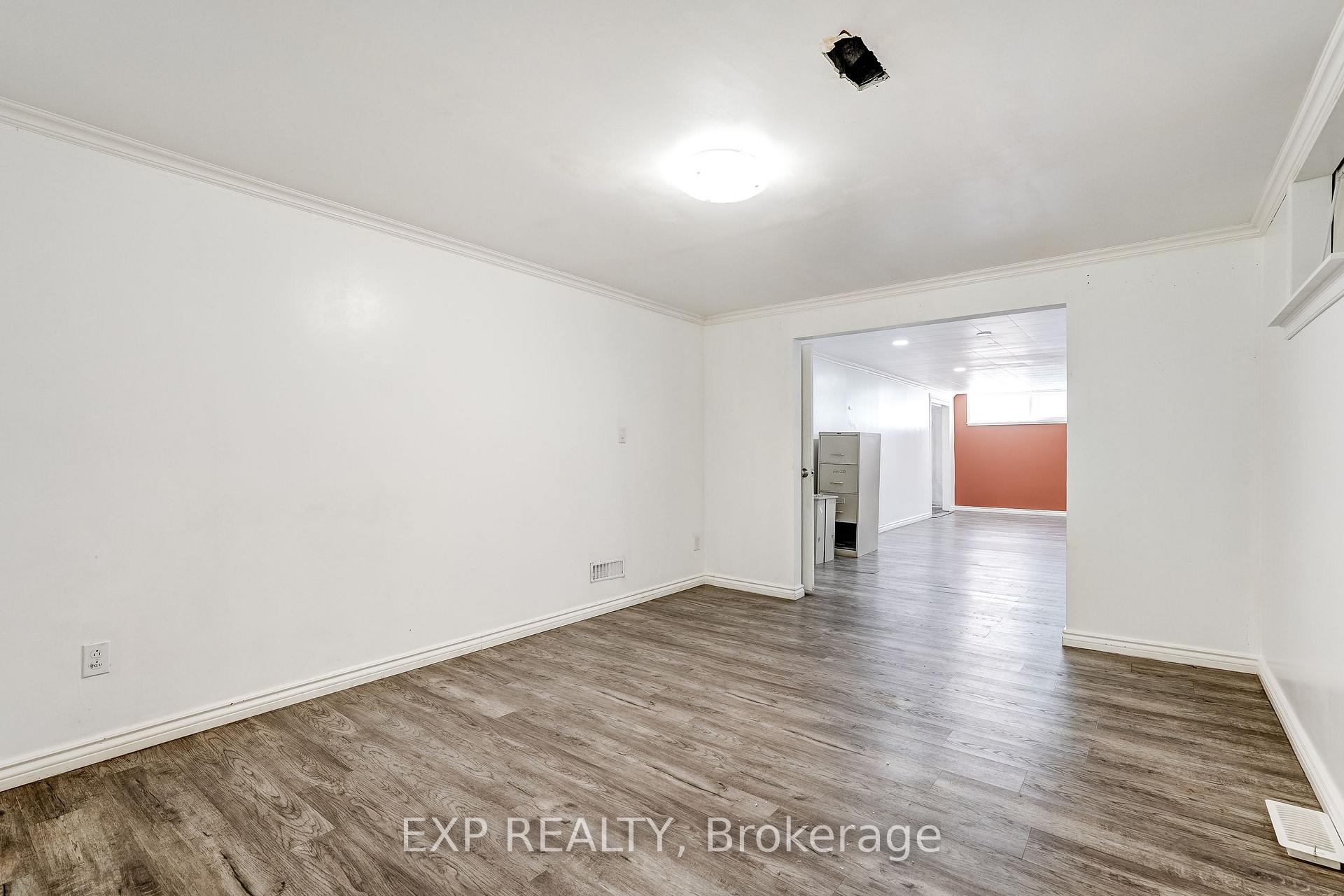 Photo 25 of 208 West 19th Street, Hamilton, Buchanan — HOMEH