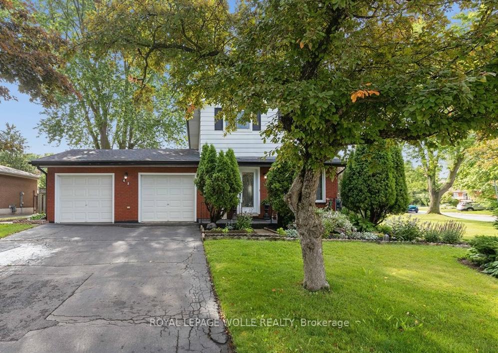 Photo 2 of 45 Arrowhead Crescent, Kitchener, Pioneer Park — HOMEH