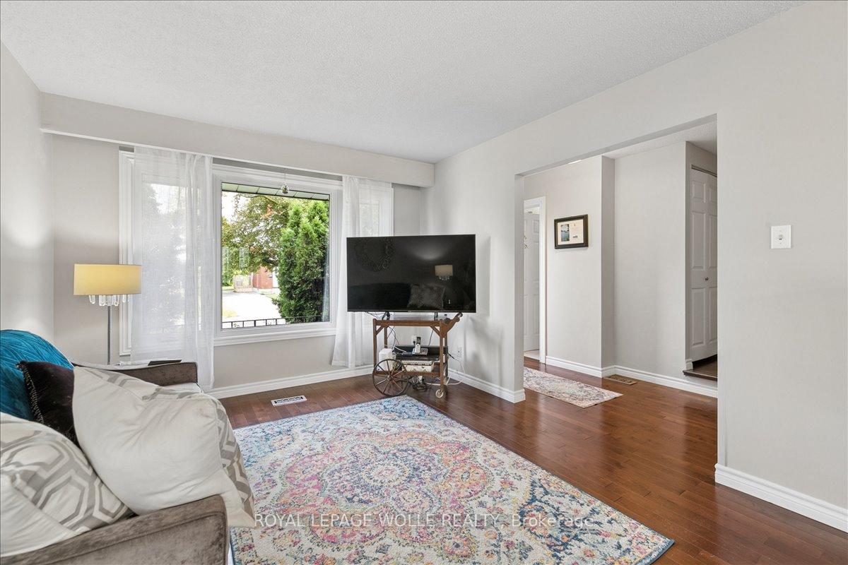 Photo 11 of 45 Arrowhead Crescent, Kitchener, Pioneer Park — HOMEH
