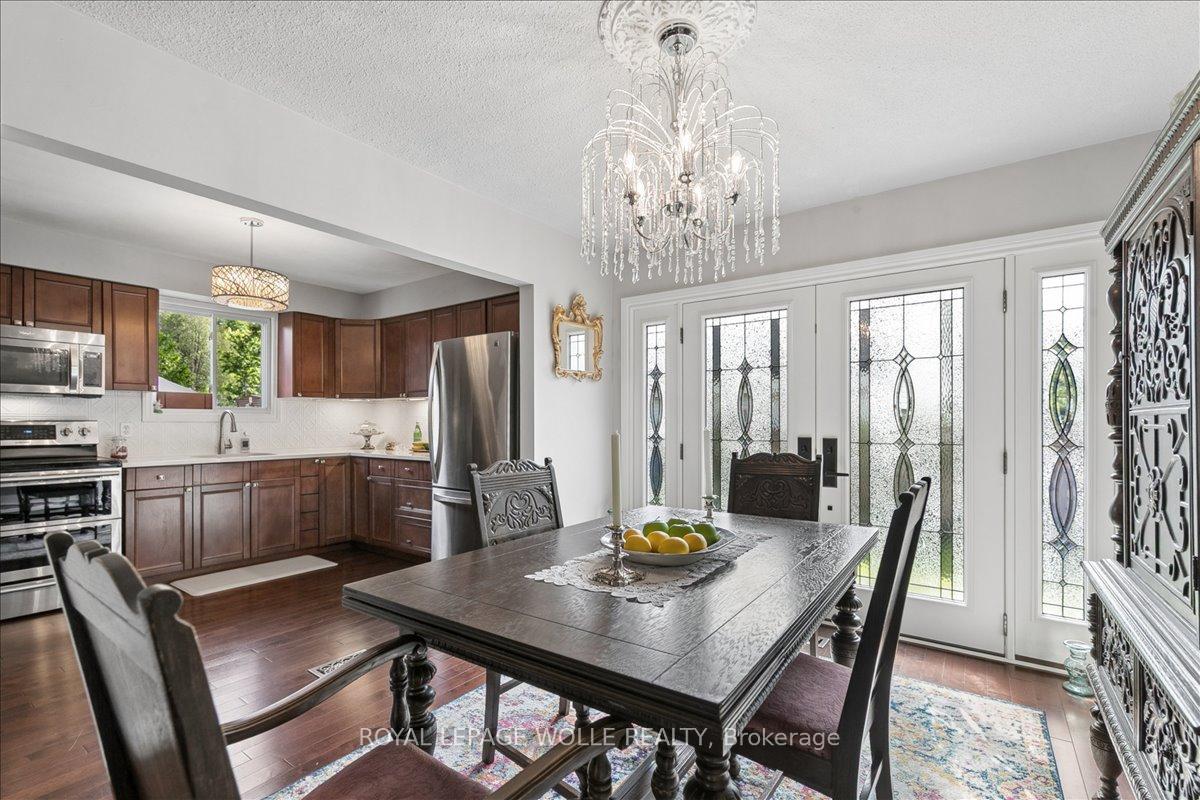 Photo 14 of 45 Arrowhead Crescent, Kitchener, Pioneer Park — HOMEH