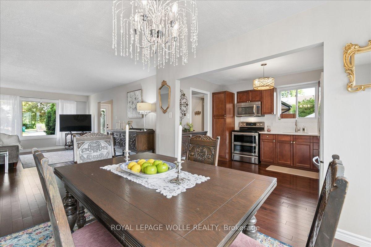 Photo 15 of 45 Arrowhead Crescent, Kitchener, Pioneer Park — HOMEH
