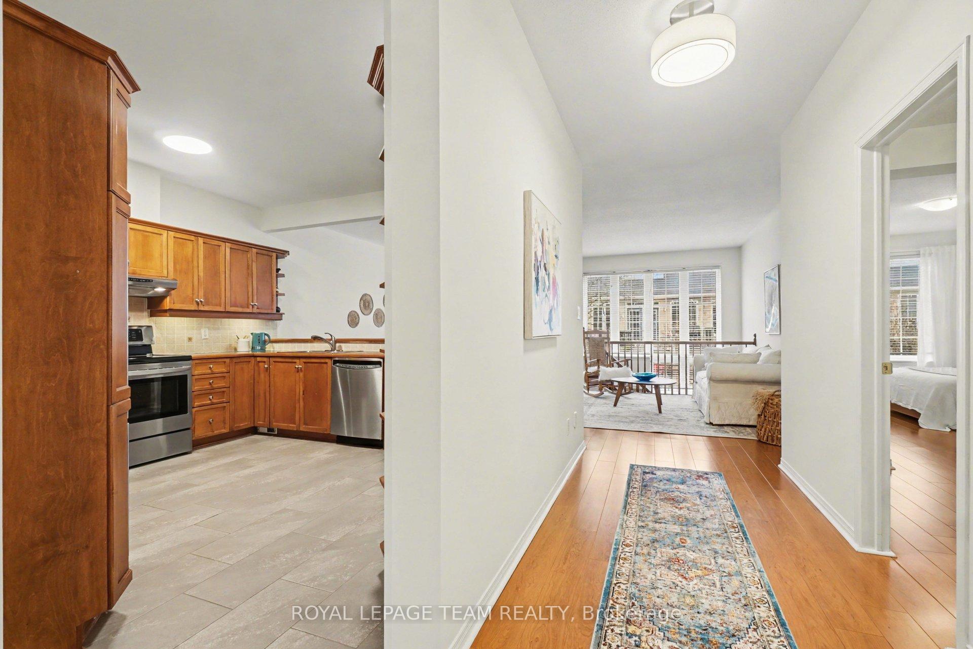 Photo 5 of 25 Sawchuk Terrace, Ottawa, Kanata - Kanata Lakes/Heritage Hills — HOMEH