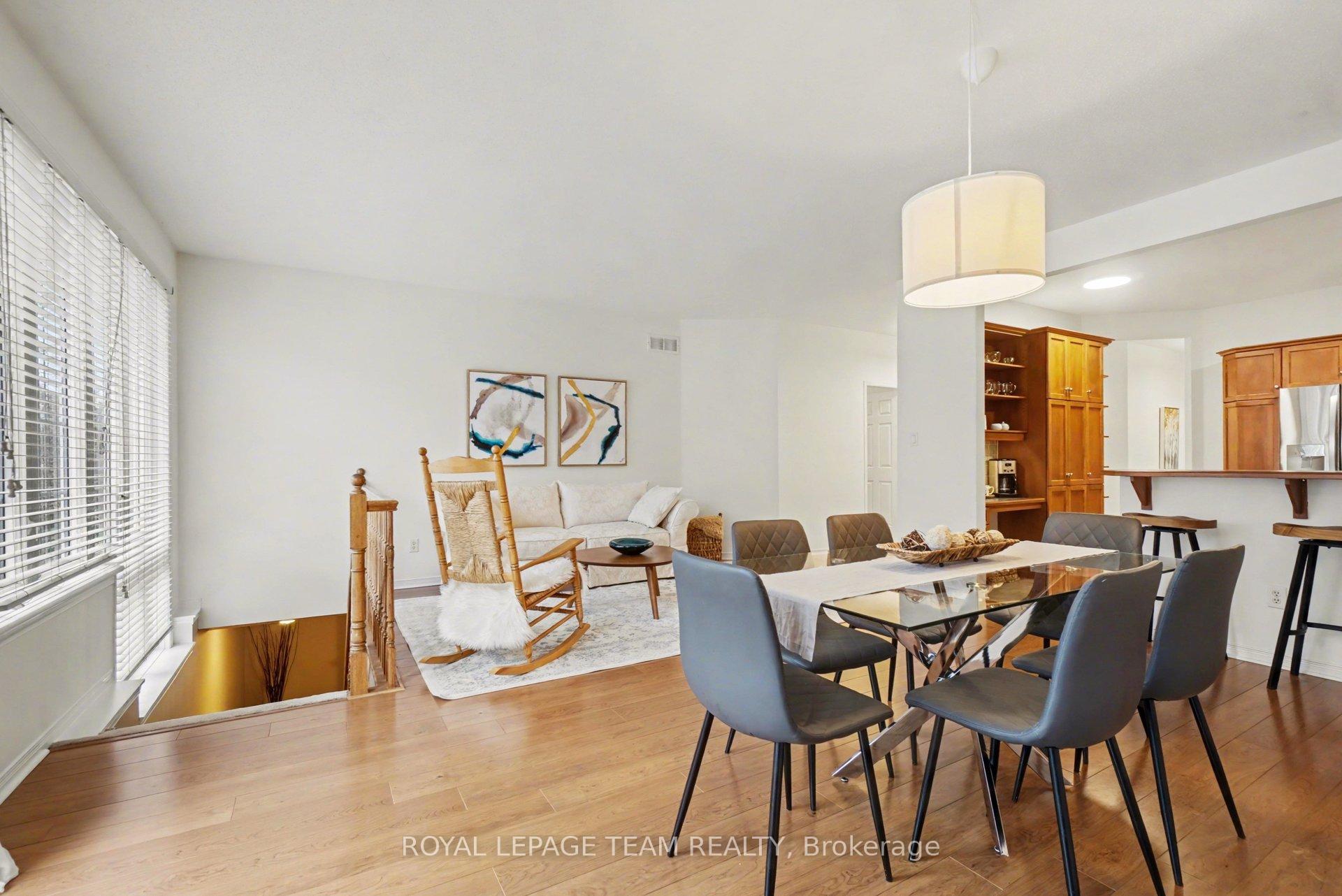 Photo 15 of 25 Sawchuk Terrace, Ottawa, Kanata - Kanata Lakes/Heritage Hills — HOMEH