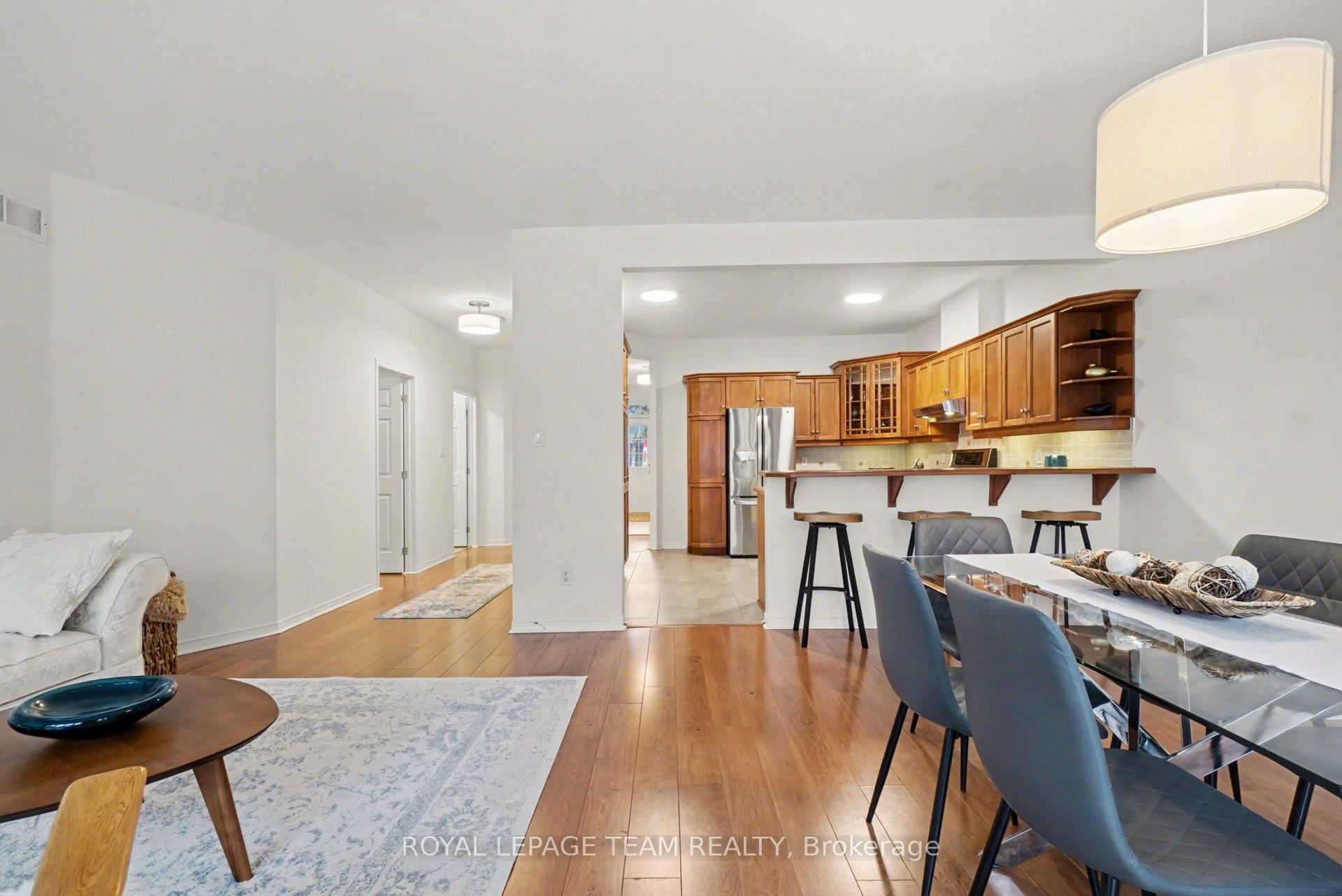 Photo 16 of 25 Sawchuk Terrace, Ottawa, Kanata - Kanata Lakes/Heritage Hills — HOMEH