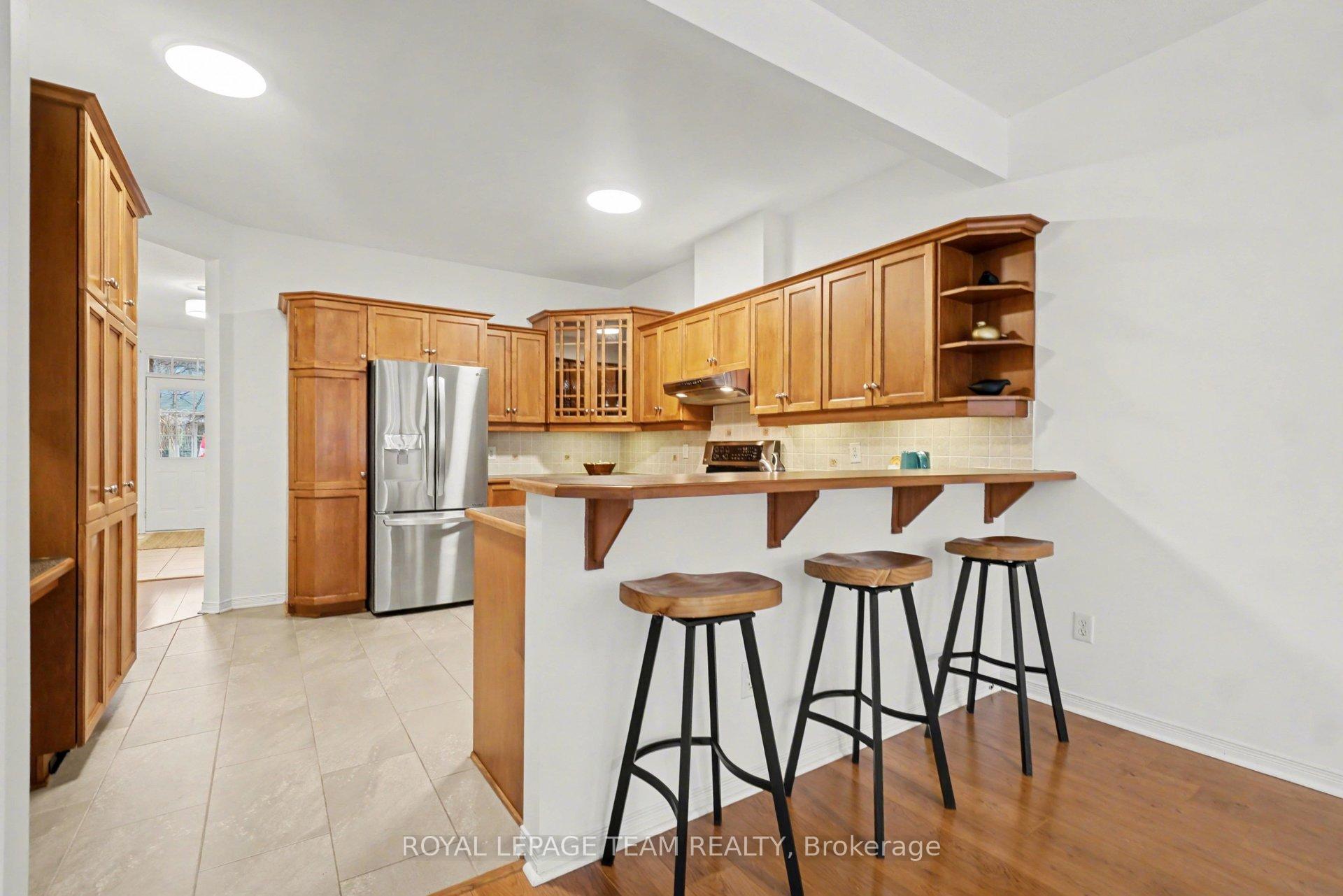 Photo 22 of 25 Sawchuk Terrace, Ottawa, Kanata - Kanata Lakes/Heritage Hills — HOMEH