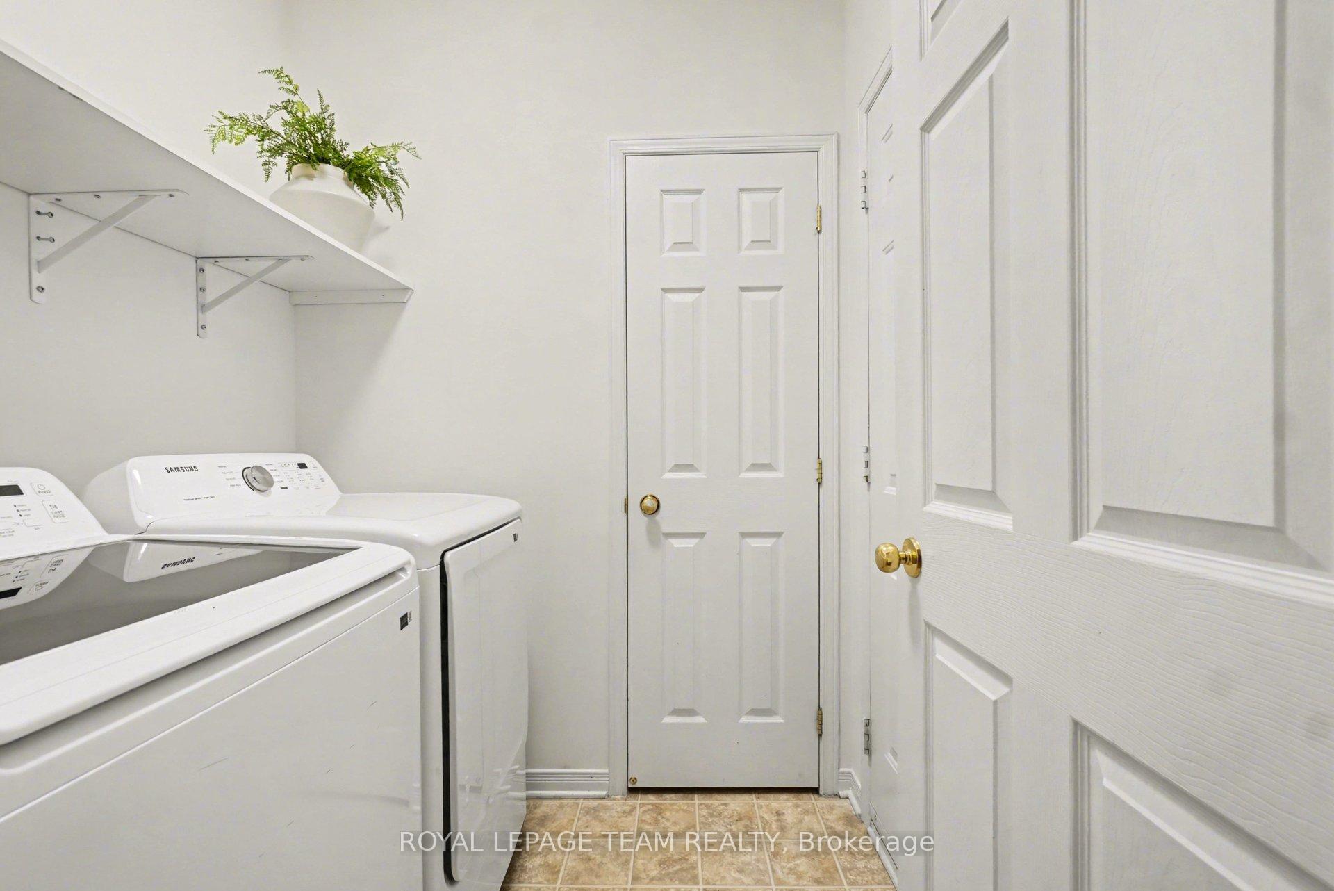 Photo 23 of 25 Sawchuk Terrace, Ottawa, Kanata - Kanata Lakes/Heritage Hills — HOMEH