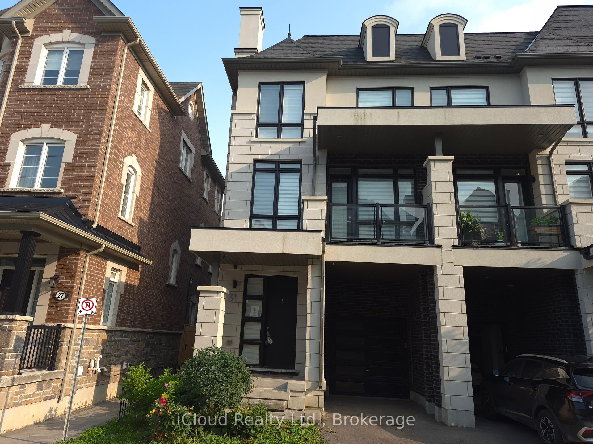 Photo 2 of 31 Globemaster Lane, Richmond Hill, Oak Ridges — HOMEH