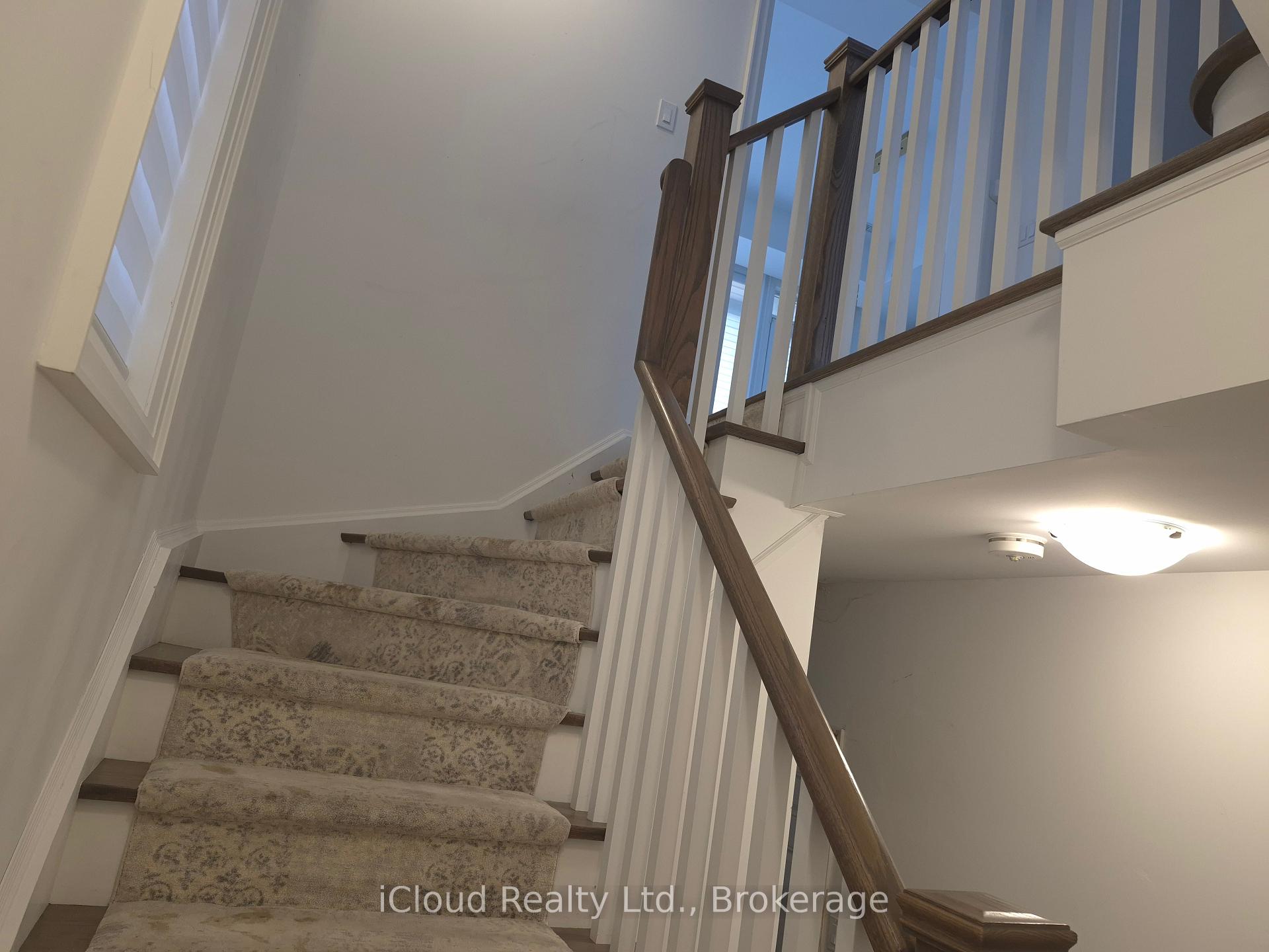 Photo 14 of 31 Globemaster Lane, Richmond Hill, Oak Ridges — HOMEH