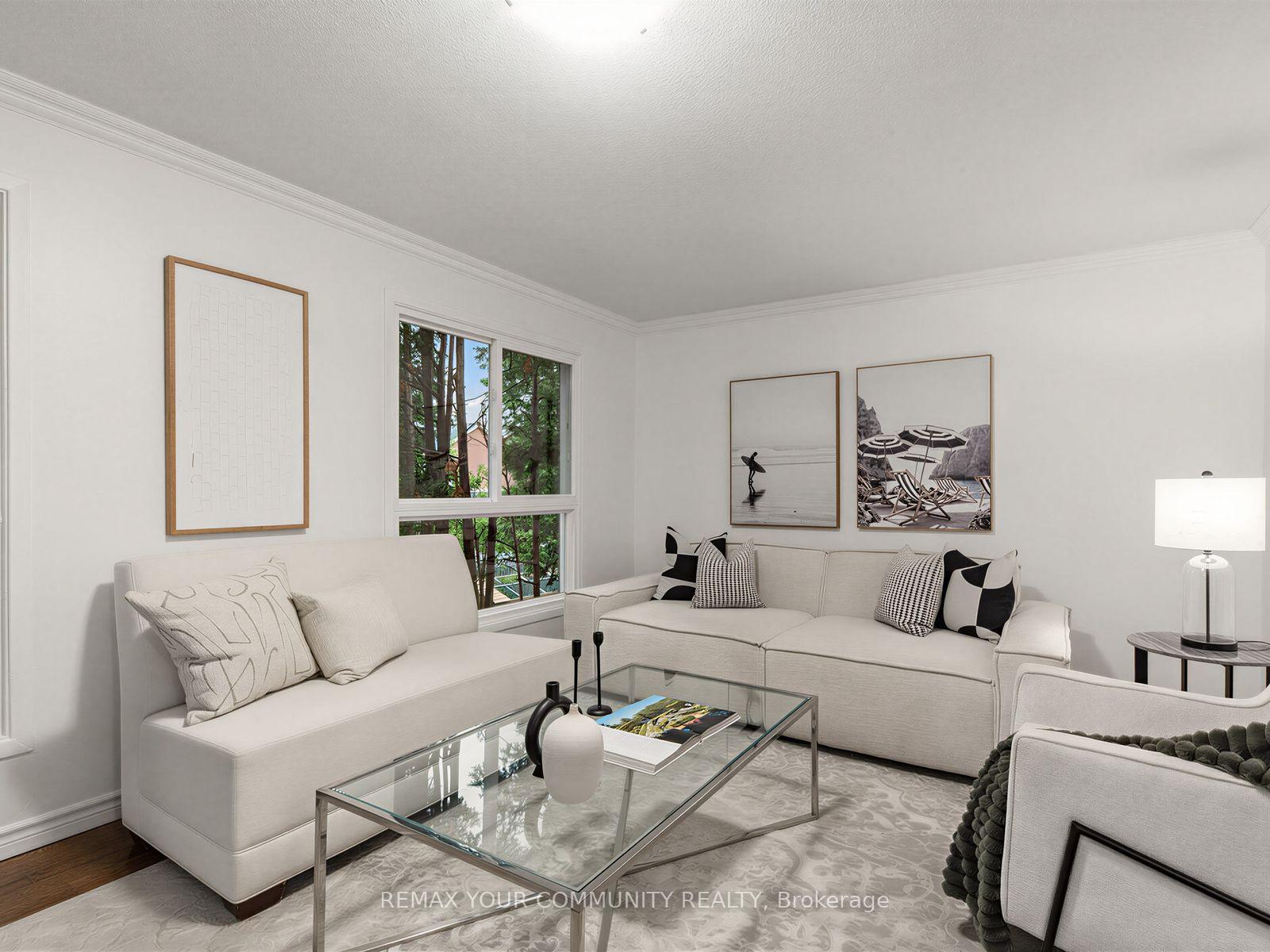 Photo 7 of 88 Dana Crescent, Vaughan, Crestwood-Springfarm-Yorkhill — HOMEH