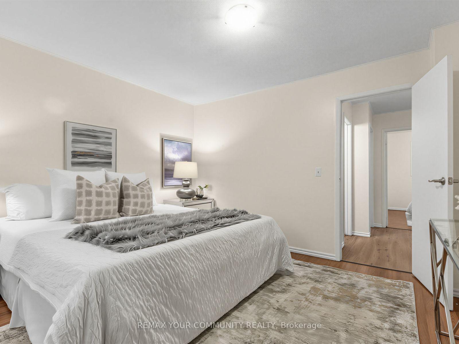 Photo 19 of 88 Dana Crescent, Vaughan, Crestwood-Springfarm-Yorkhill — HOMEH