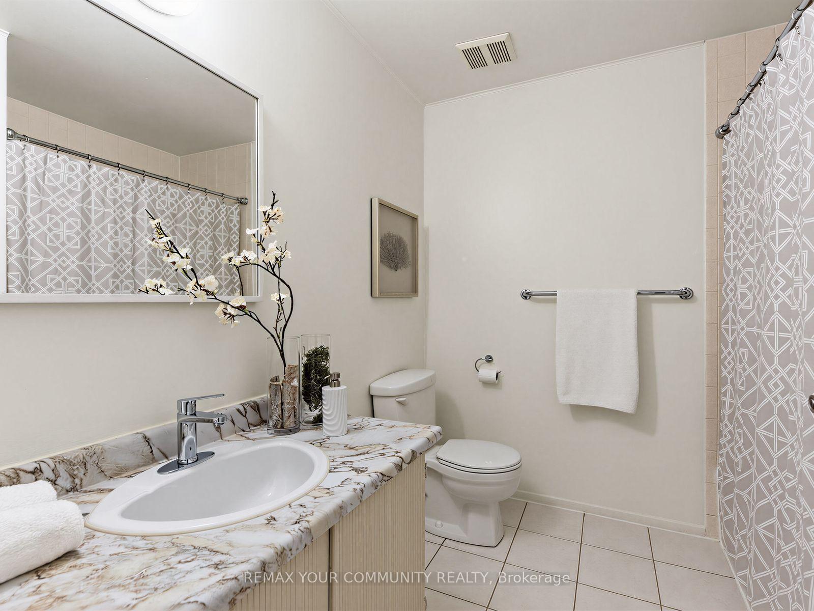 Photo 26 of 88 Dana Crescent, Vaughan, Crestwood-Springfarm-Yorkhill — HOMEH