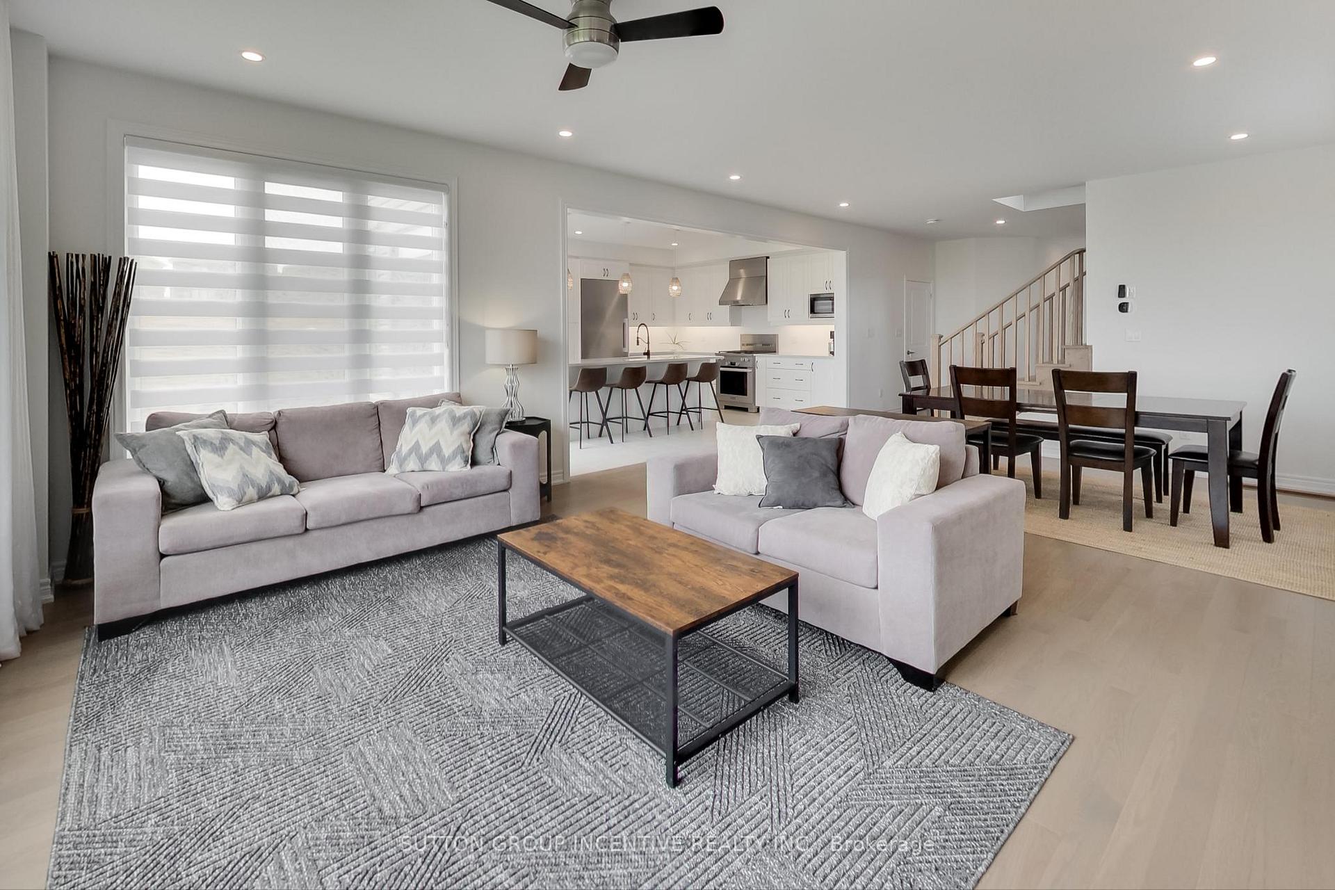 Photo 9 of 13 Abbey Crescent, Barrie, Rural Barrie Southeast — HOMEH
