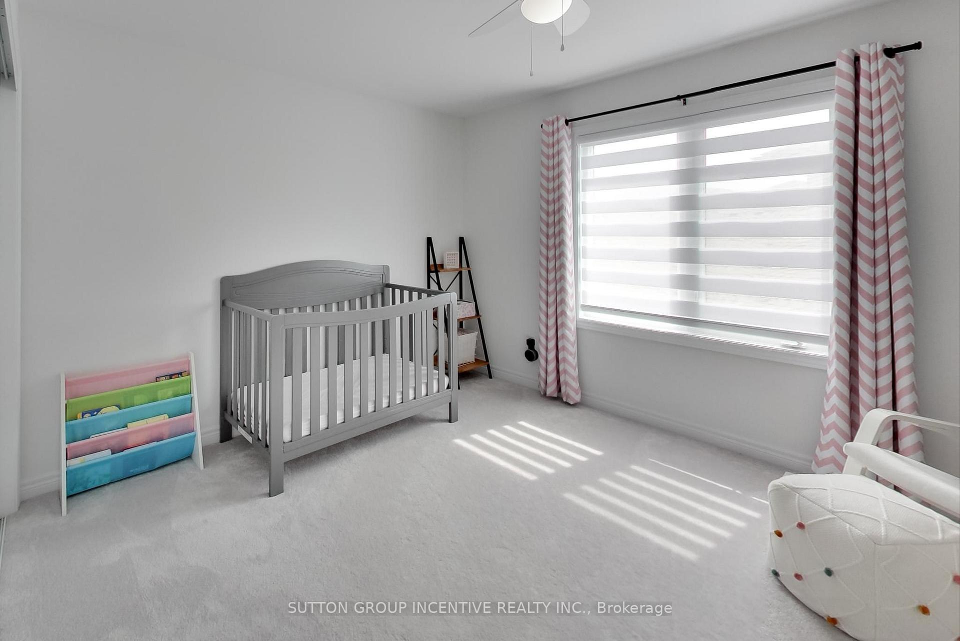 Photo 28 of 13 Abbey Crescent, Barrie, Rural Barrie Southeast — HOMEH