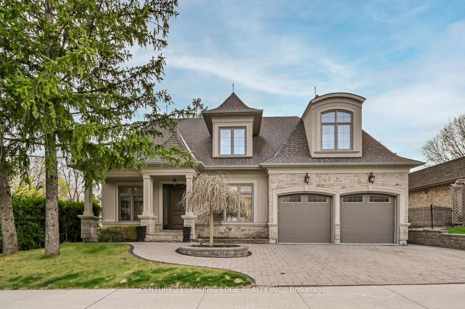 Photo 1 of 16 Sir Isaac Gate, Markham, Markham Village — HOMEH