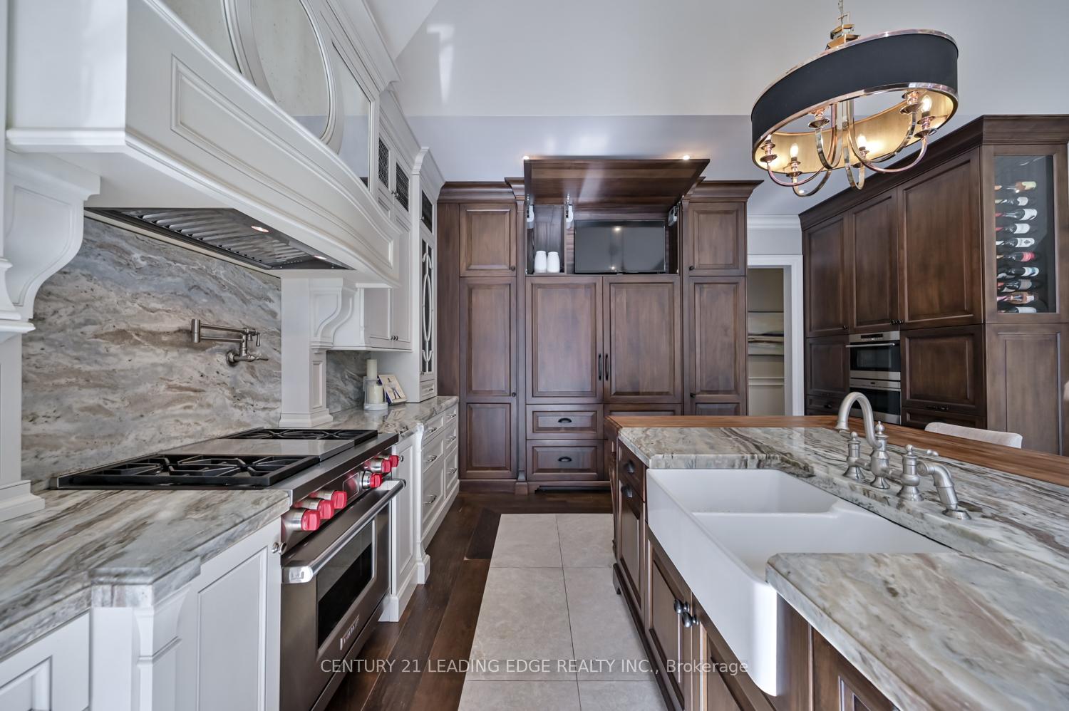 Photo 15 of 16 Sir Isaac Gate, Markham, Markham Village — HOMEH