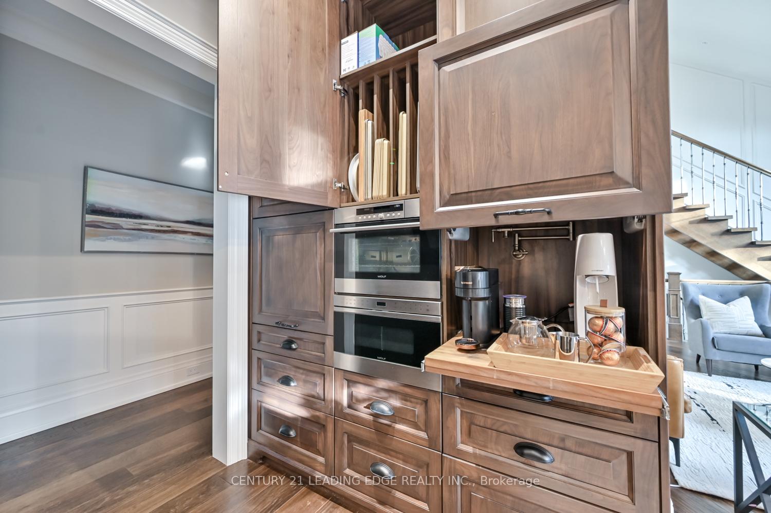 Photo 17 of 16 Sir Isaac Gate, Markham, Markham Village — HOMEH