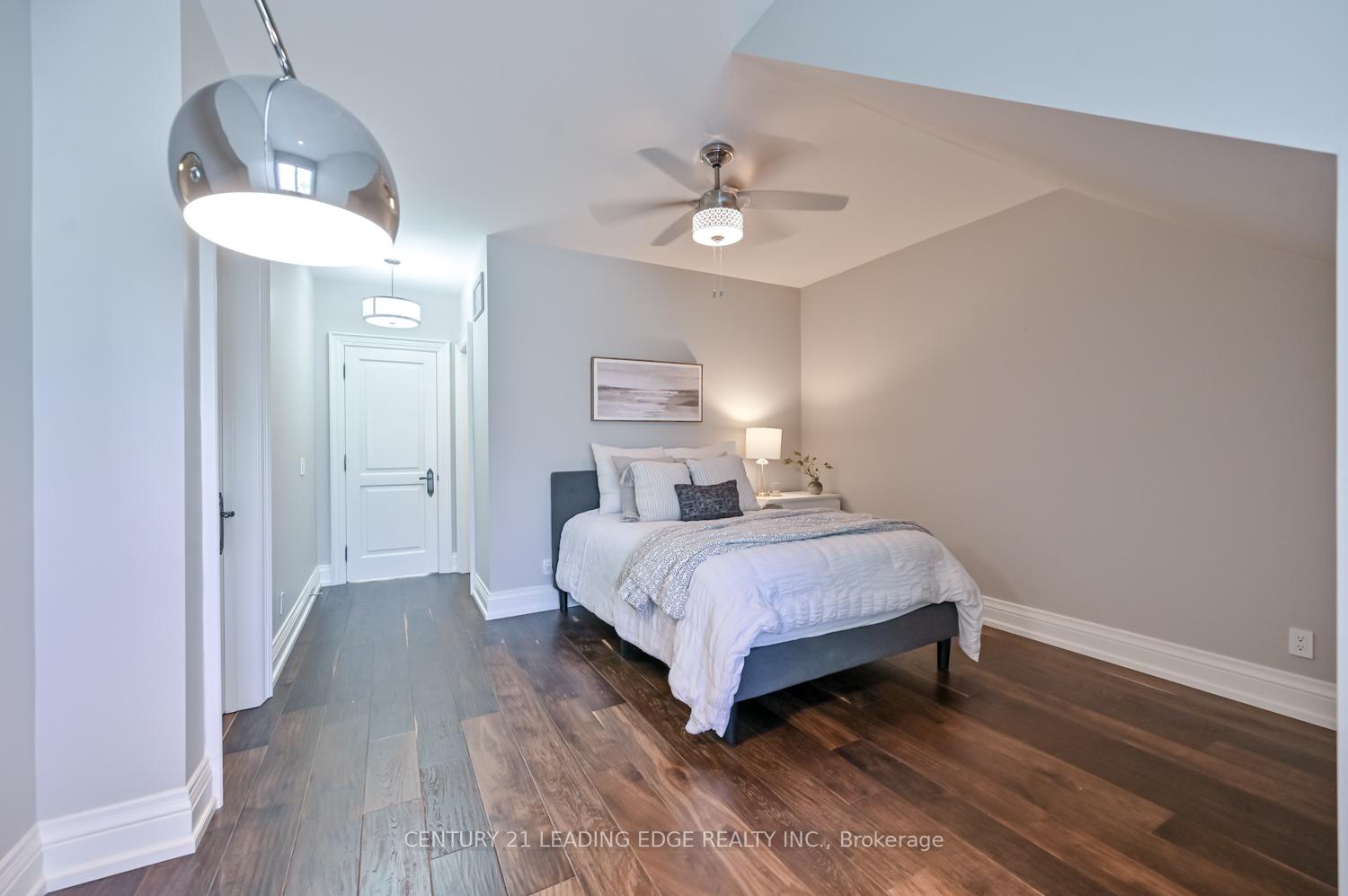 Photo 34 of 16 Sir Isaac Gate, Markham, Markham Village — HOMEH