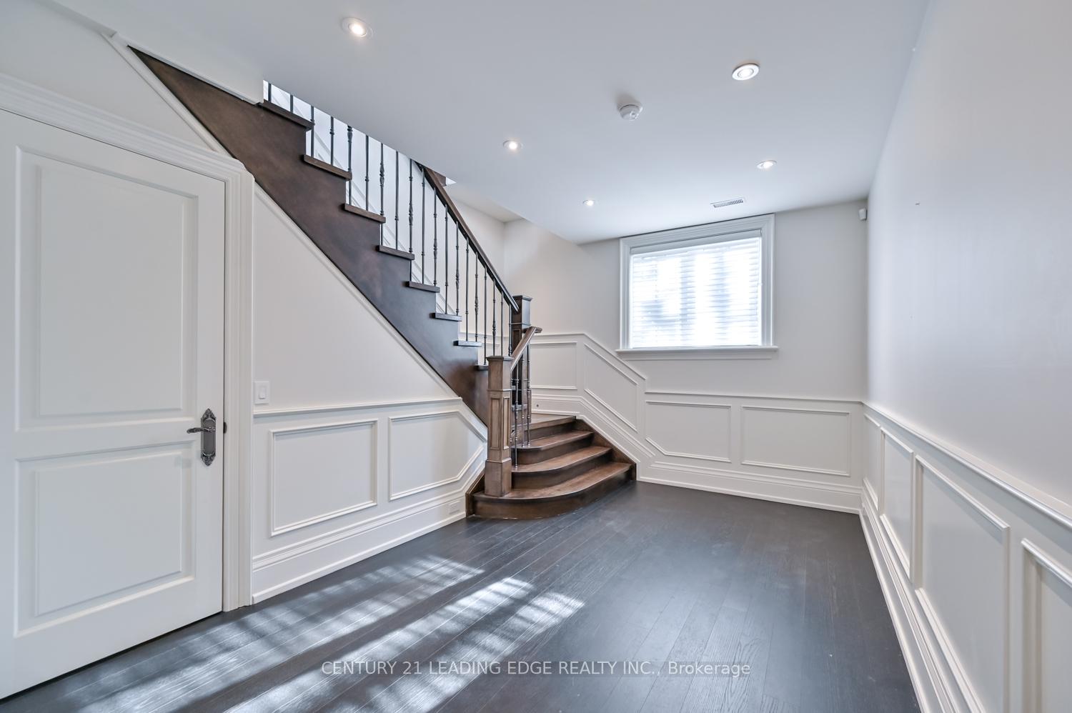 Photo 37 of 16 Sir Isaac Gate, Markham, Markham Village — HOMEH