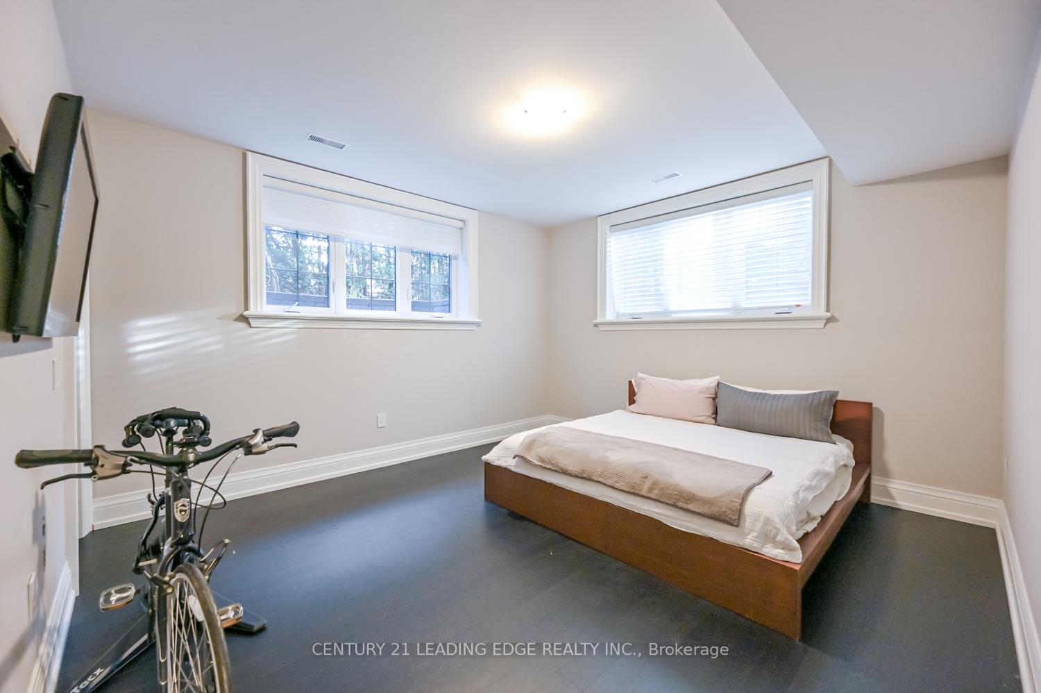 Photo 43 of 16 Sir Isaac Gate, Markham, Markham Village — HOMEH