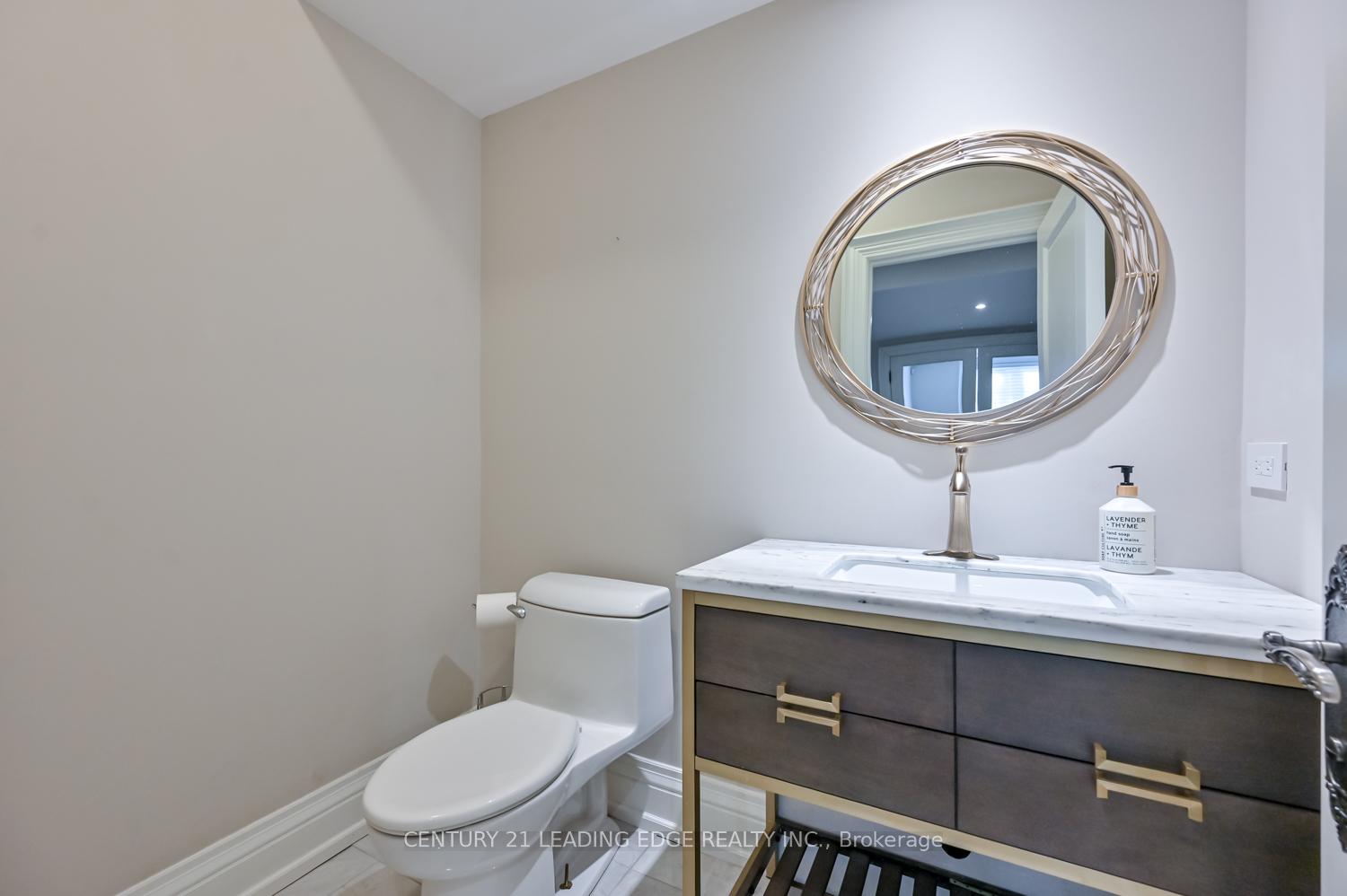 Photo 46 of 16 Sir Isaac Gate, Markham, Markham Village — HOMEH