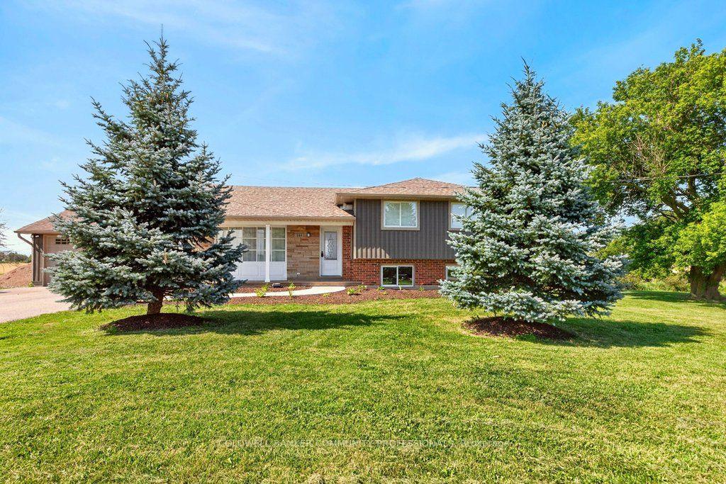 Photo 2 of 6773 Smithville Road, Grimsby, Grimsby Escarpment — HOMEH