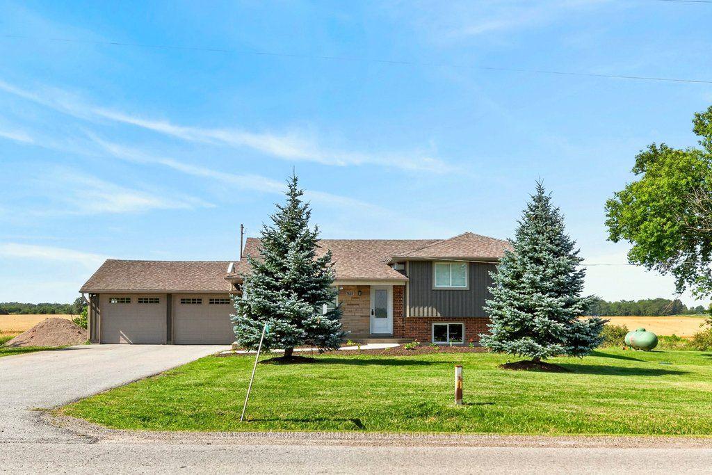 Photo 3 of 6773 Smithville Road, Grimsby, Grimsby Escarpment — HOMEH
