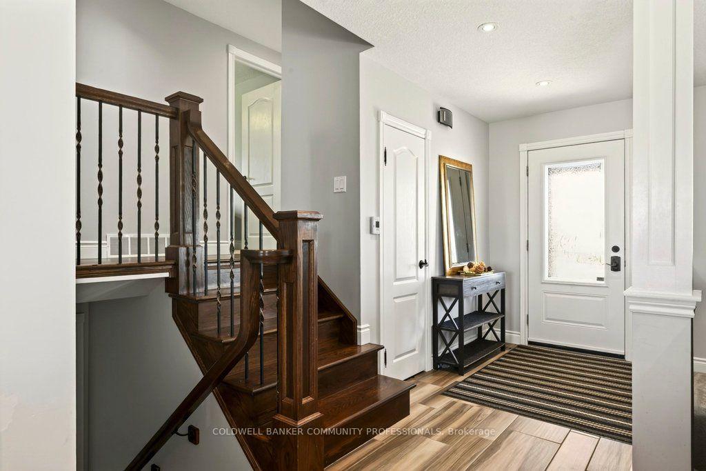 Photo 8 of 6773 Smithville Road, Grimsby, Grimsby Escarpment — HOMEH