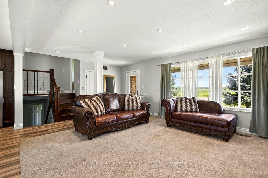 Photo 10 of 6773 Smithville Road, Grimsby, Grimsby Escarpment — HOMEH