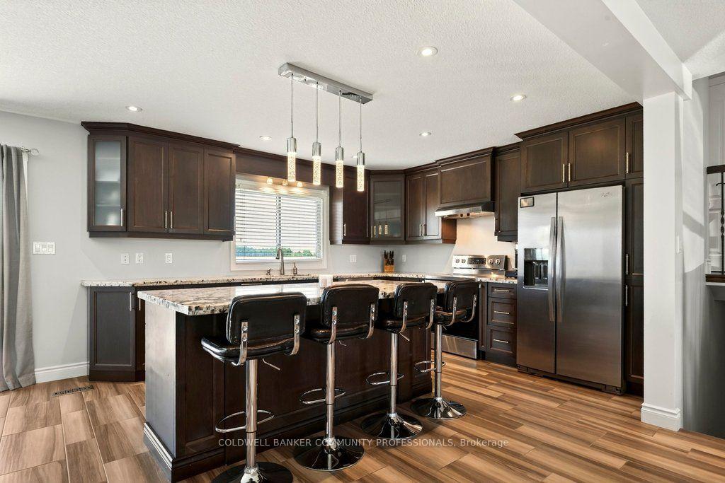 Photo 13 of 6773 Smithville Road, Grimsby, Grimsby Escarpment — HOMEH