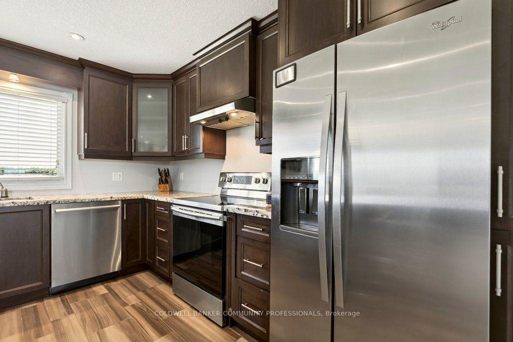 Photo 14 of 6773 Smithville Road, Grimsby, Grimsby Escarpment — HOMEH