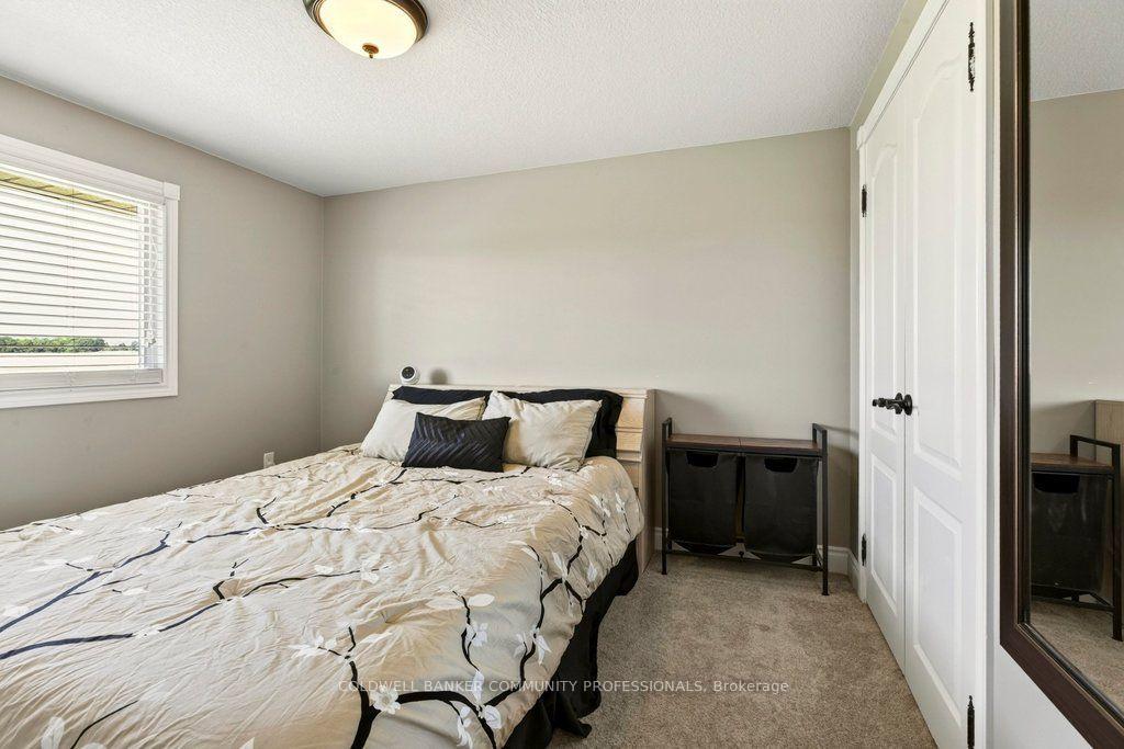 Photo 23 of 6773 Smithville Road, Grimsby, Grimsby Escarpment — HOMEH