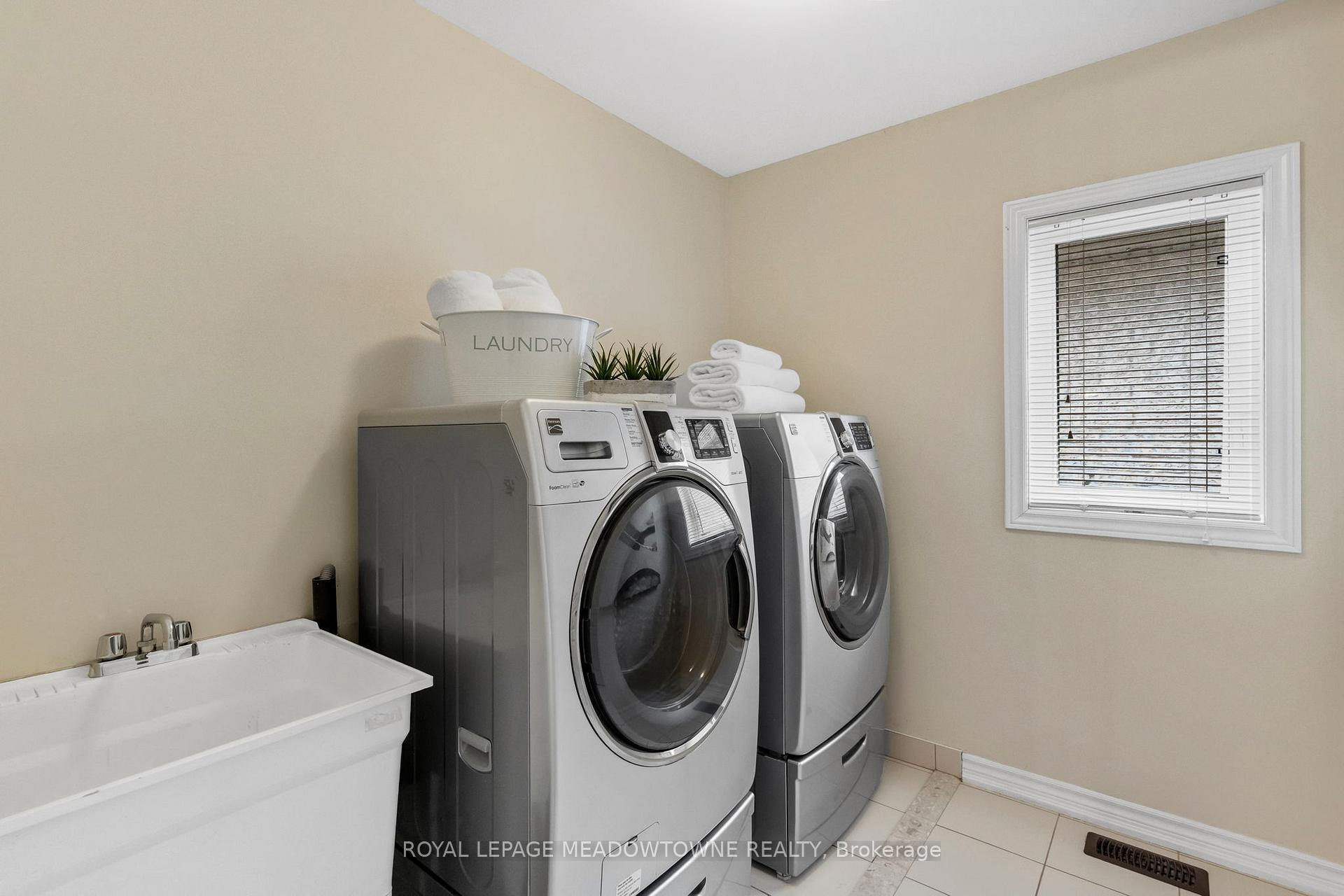 Photo 24 of 332 McGibbon Drive, Milton, Clarke — HOMEH